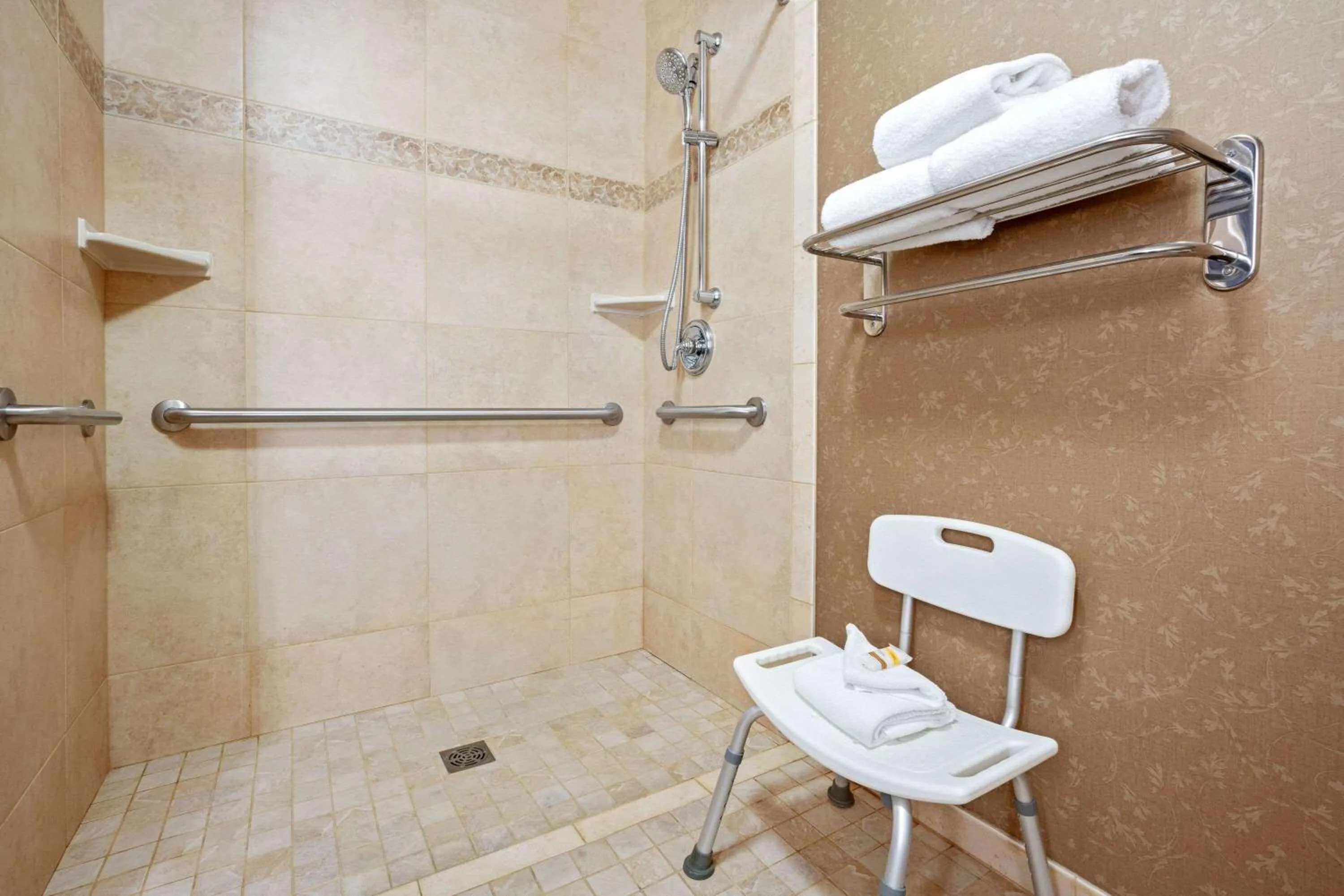 Shower in La Quinta by Wyndham Boise Towne Square
