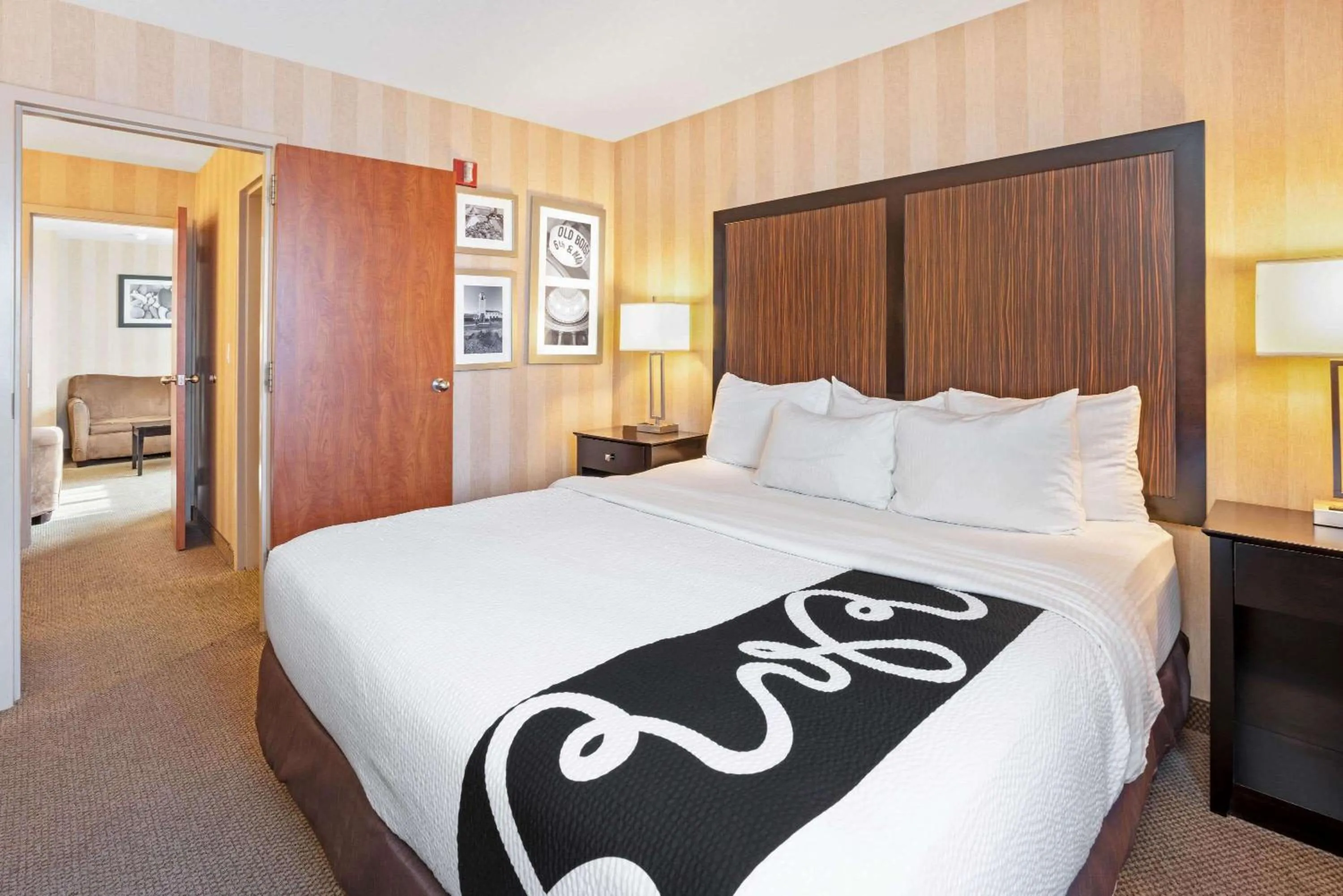 Photo of the whole room, Bed in La Quinta by Wyndham Boise Towne Square