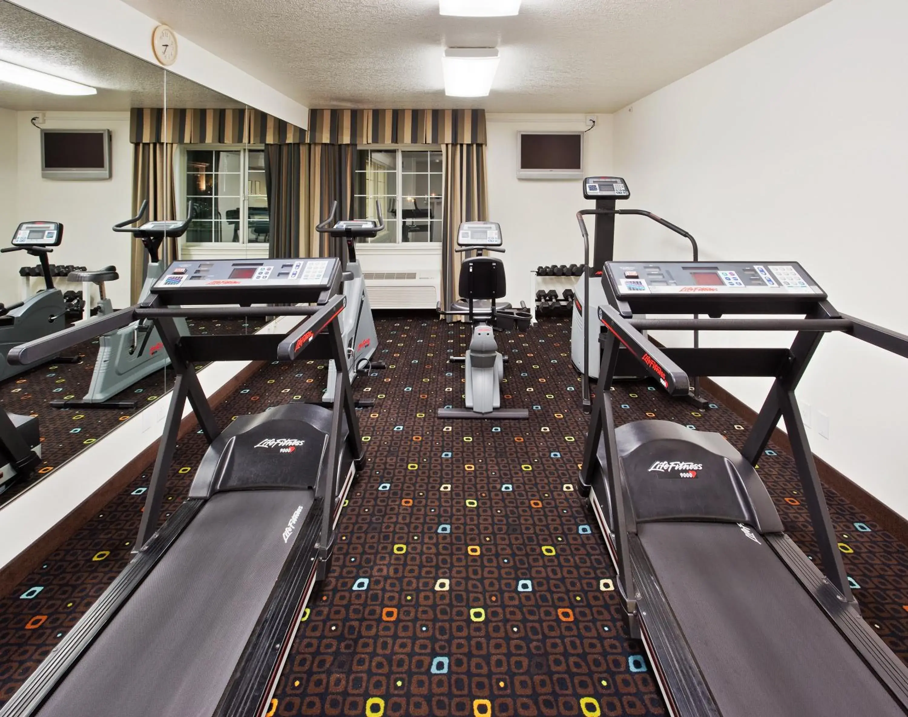 Fitness centre/facilities in Holiday Inn Redding by IHG Fitness centre/facilities in Holiday Inn Redding by IHG