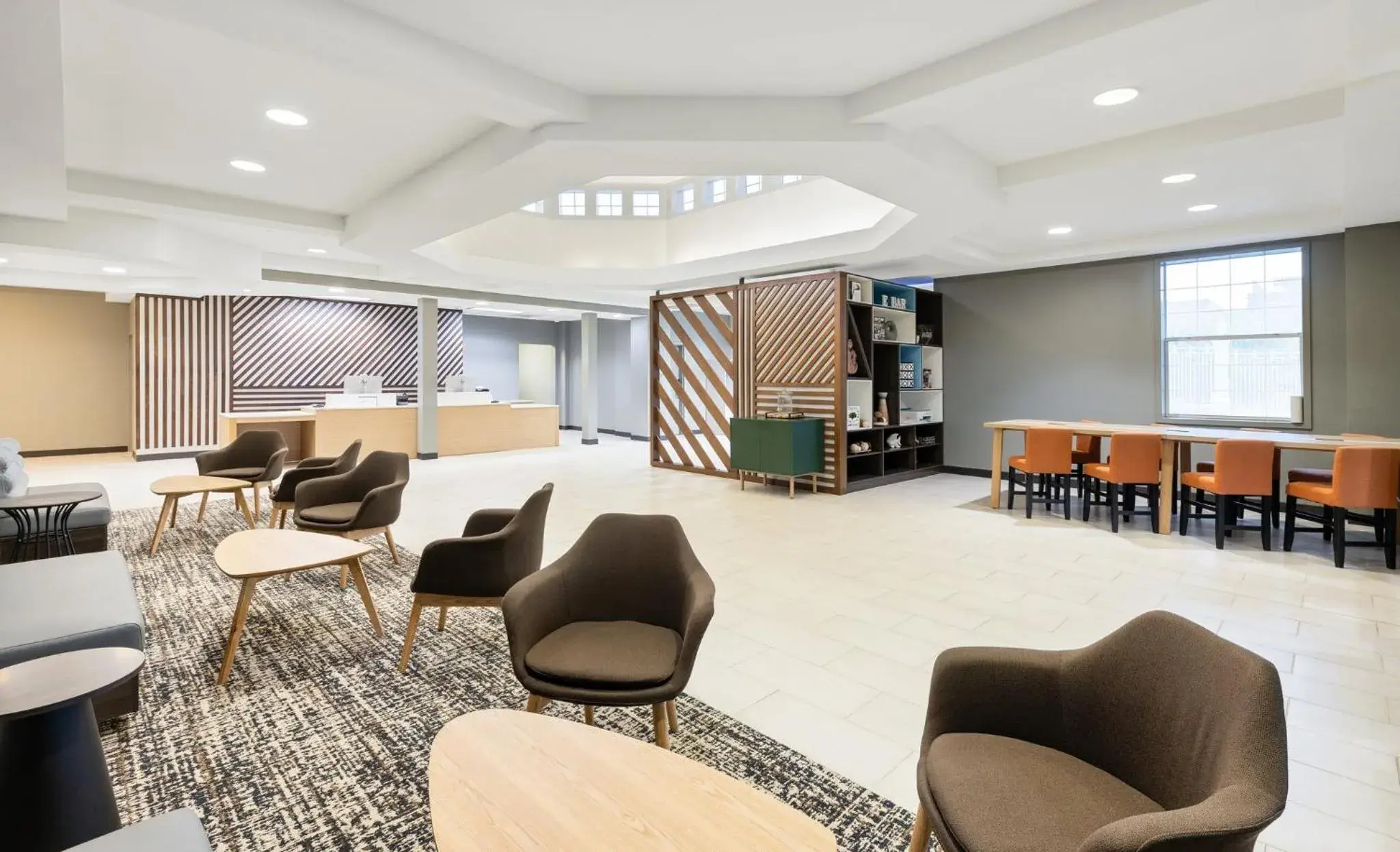 Property building in Holiday Inn Redding by IHG Property building in Holiday Inn Redding by IHG