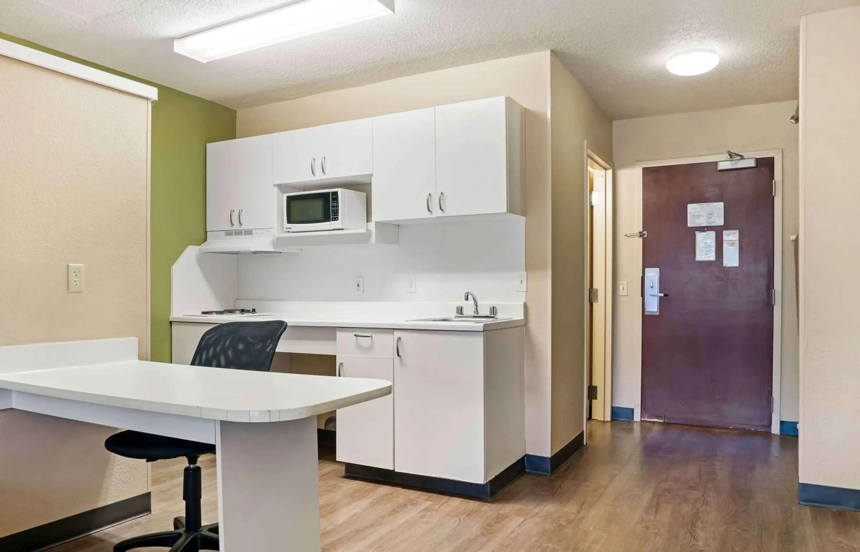 Bedroom in Extended Stay America Select Suites - Detroit - Novi - Haggerty Road Bedroom in Extended Stay America Select Suites - Detroit - Novi - Haggerty Road