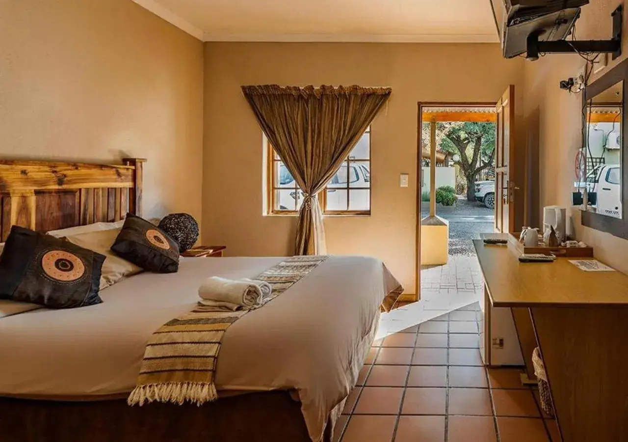 Bedroom, Bed in Kuruman Hotel Bedroom, Bed in Kuruman Hotel