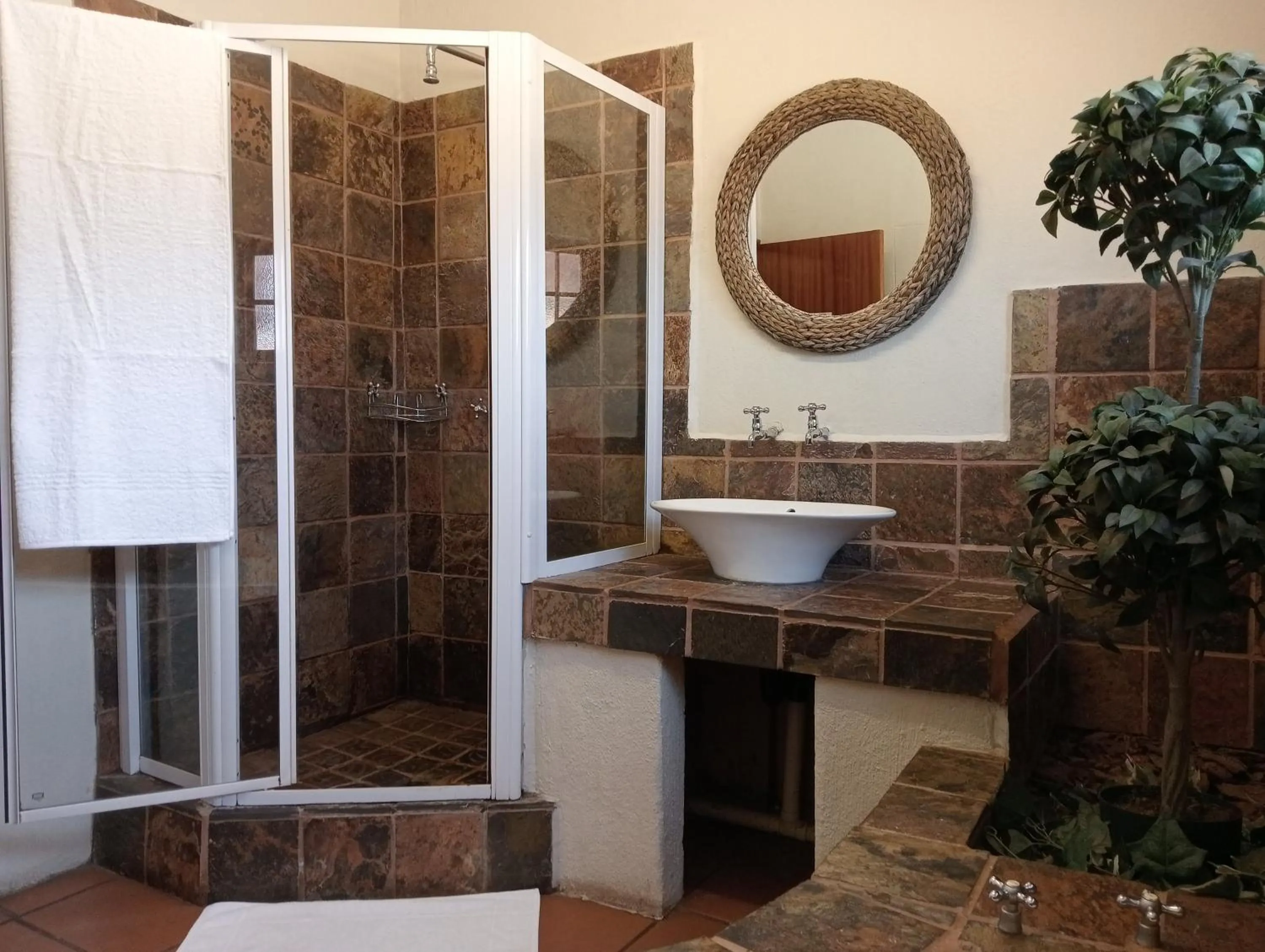 Shower in Kuruman Hotel