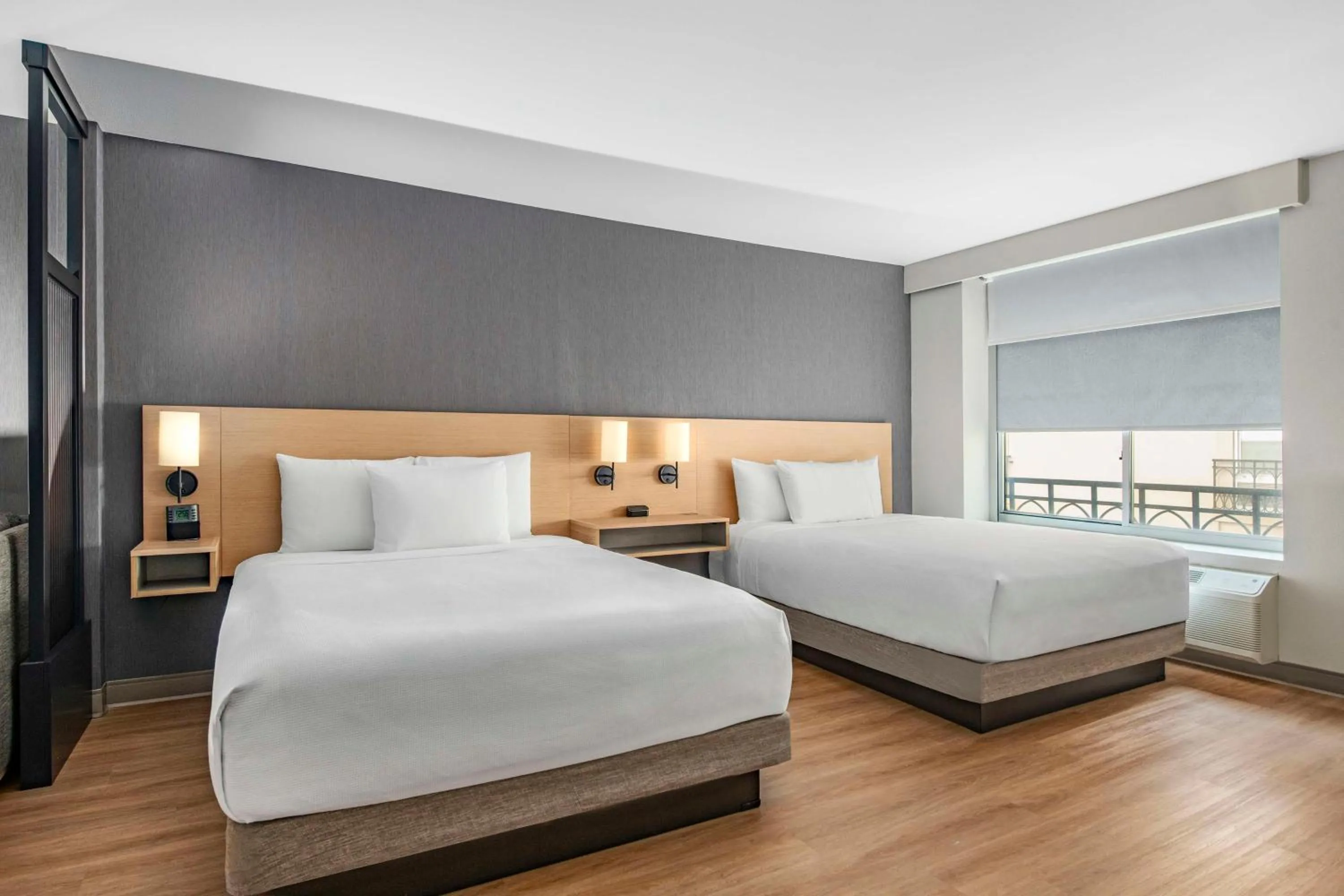 Bedroom, Bed in Hyatt Place Riverside Downtown