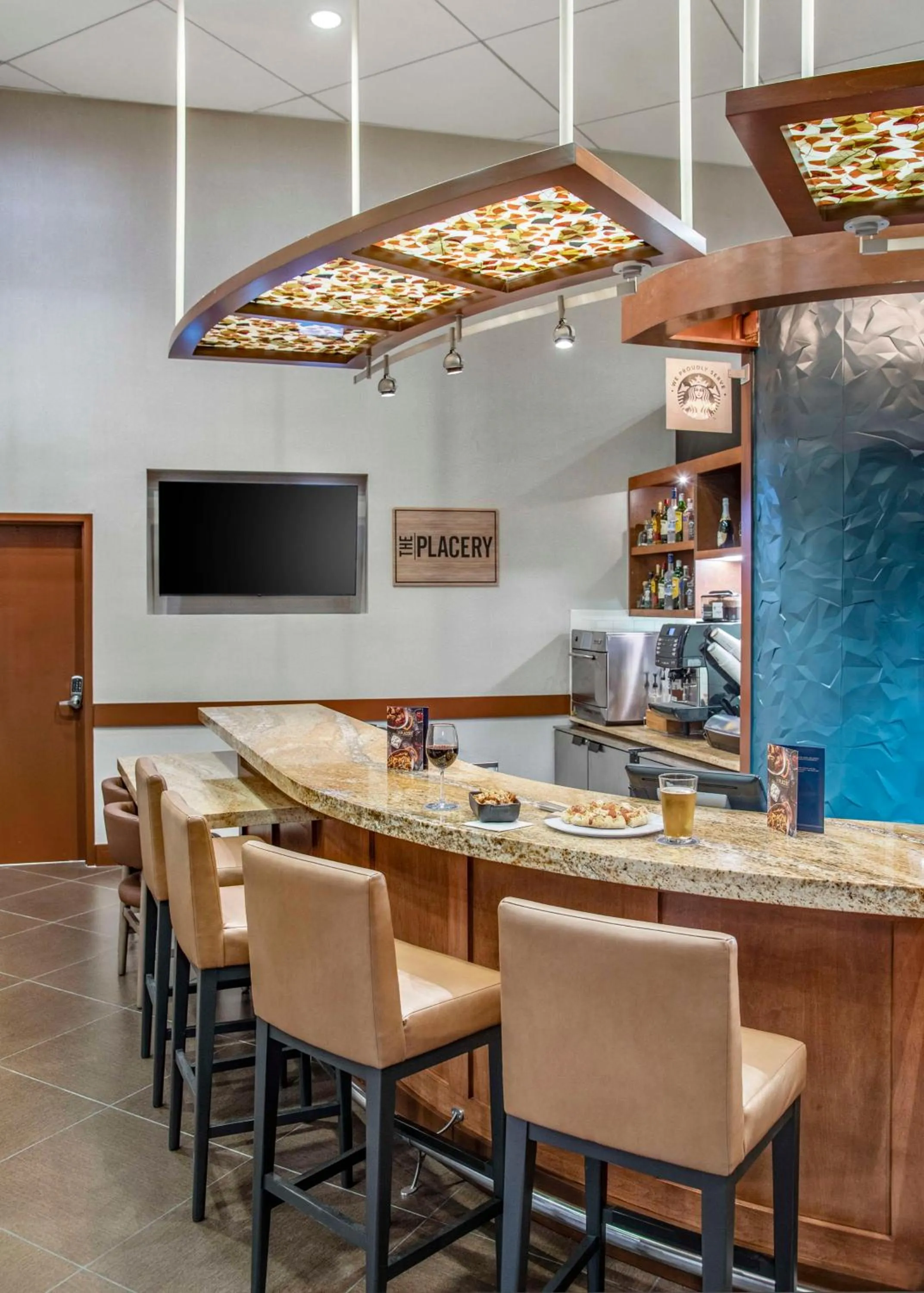 Restaurant/places to eat in Hyatt Place Riverside Downtown