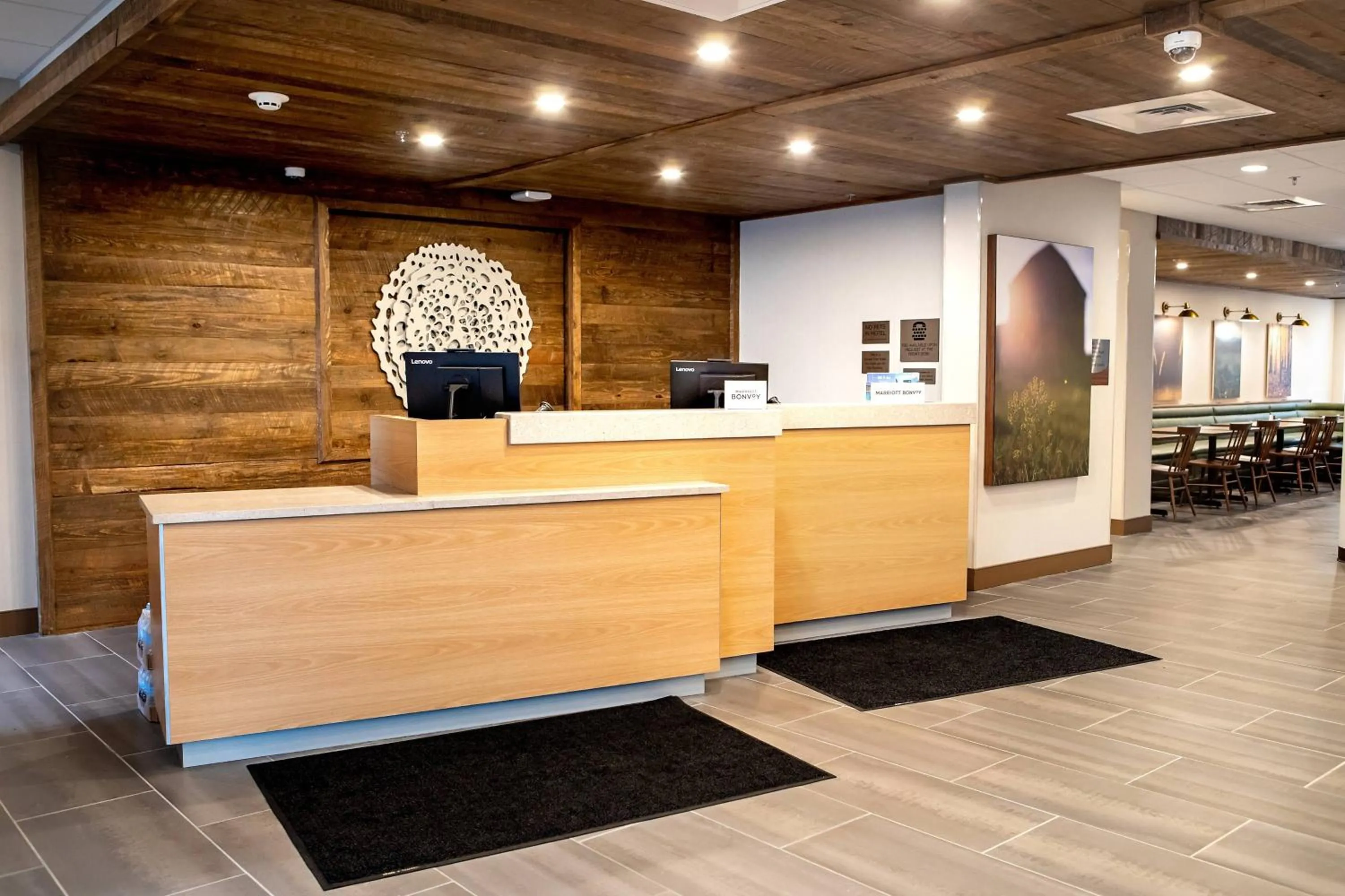 Lobby or reception in Fairfield Inn & Suites by Marriott Richmond Airport