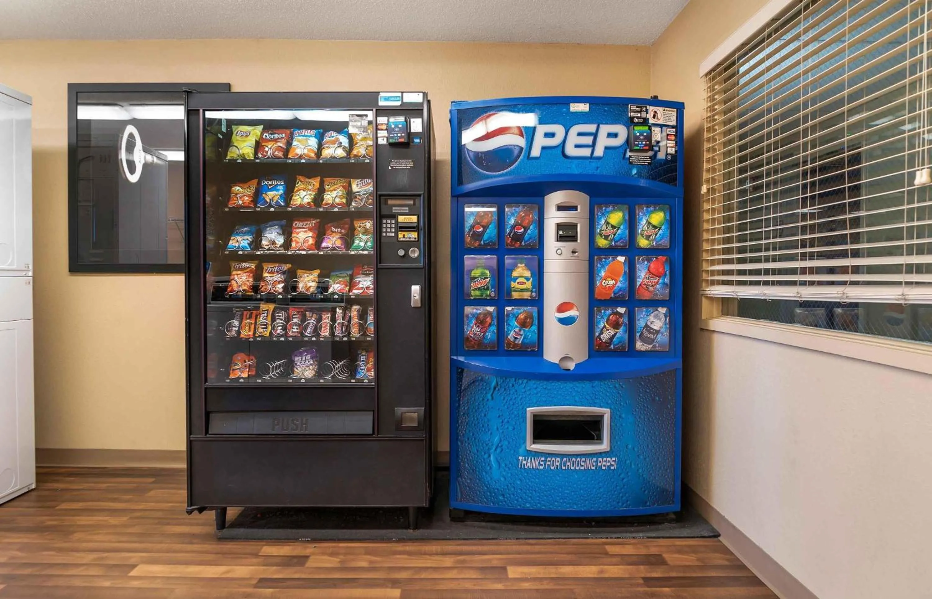 Property building in Extended Stay America Suites - Toledo - Holland