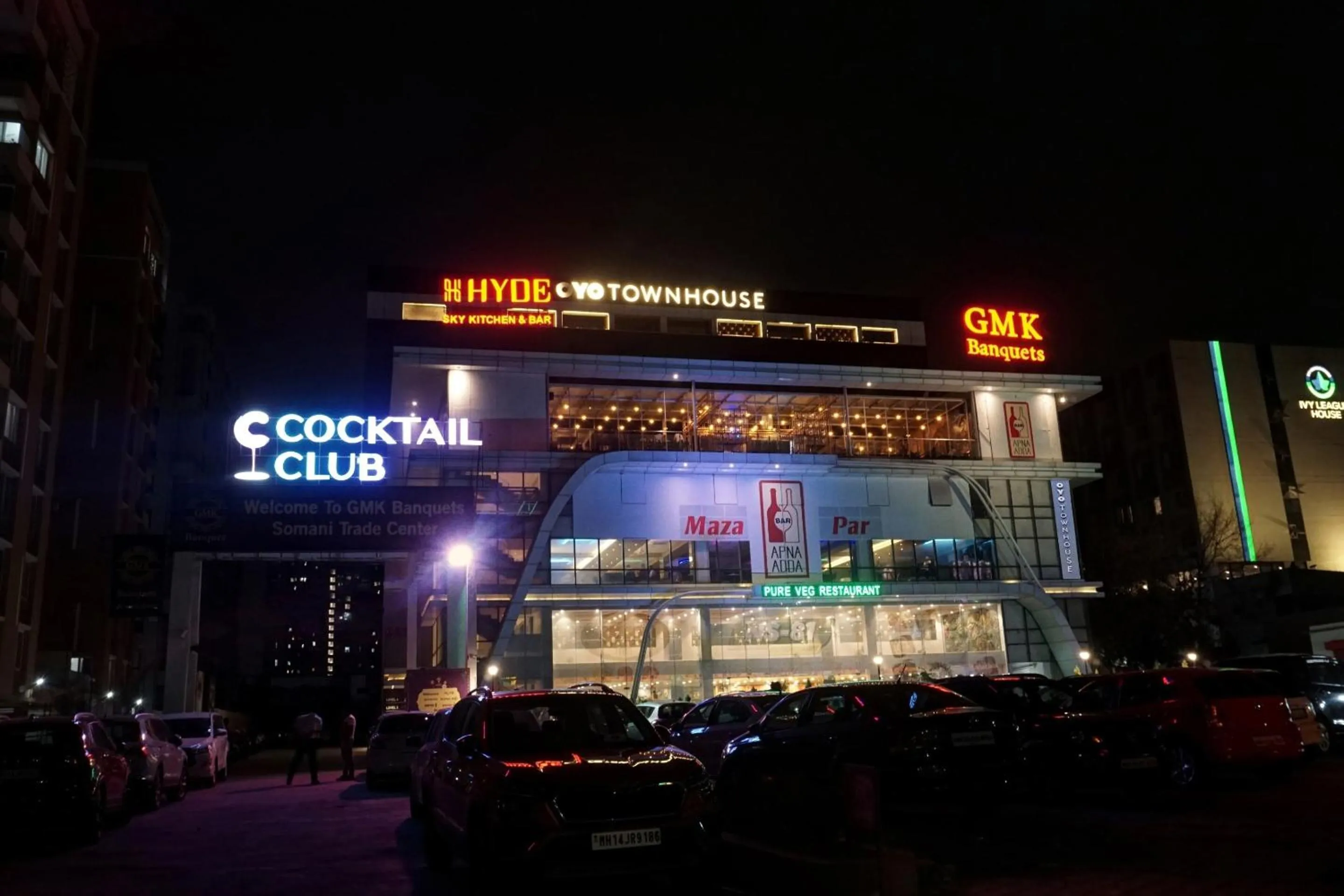 Facade/entrance in Townhouse Somani TC