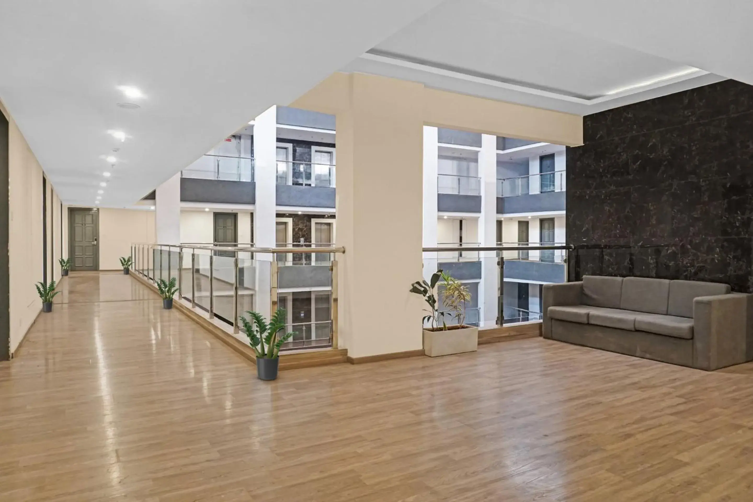 Lobby or reception in Townhouse Somani TC Lobby or reception in Townhouse Somani TC