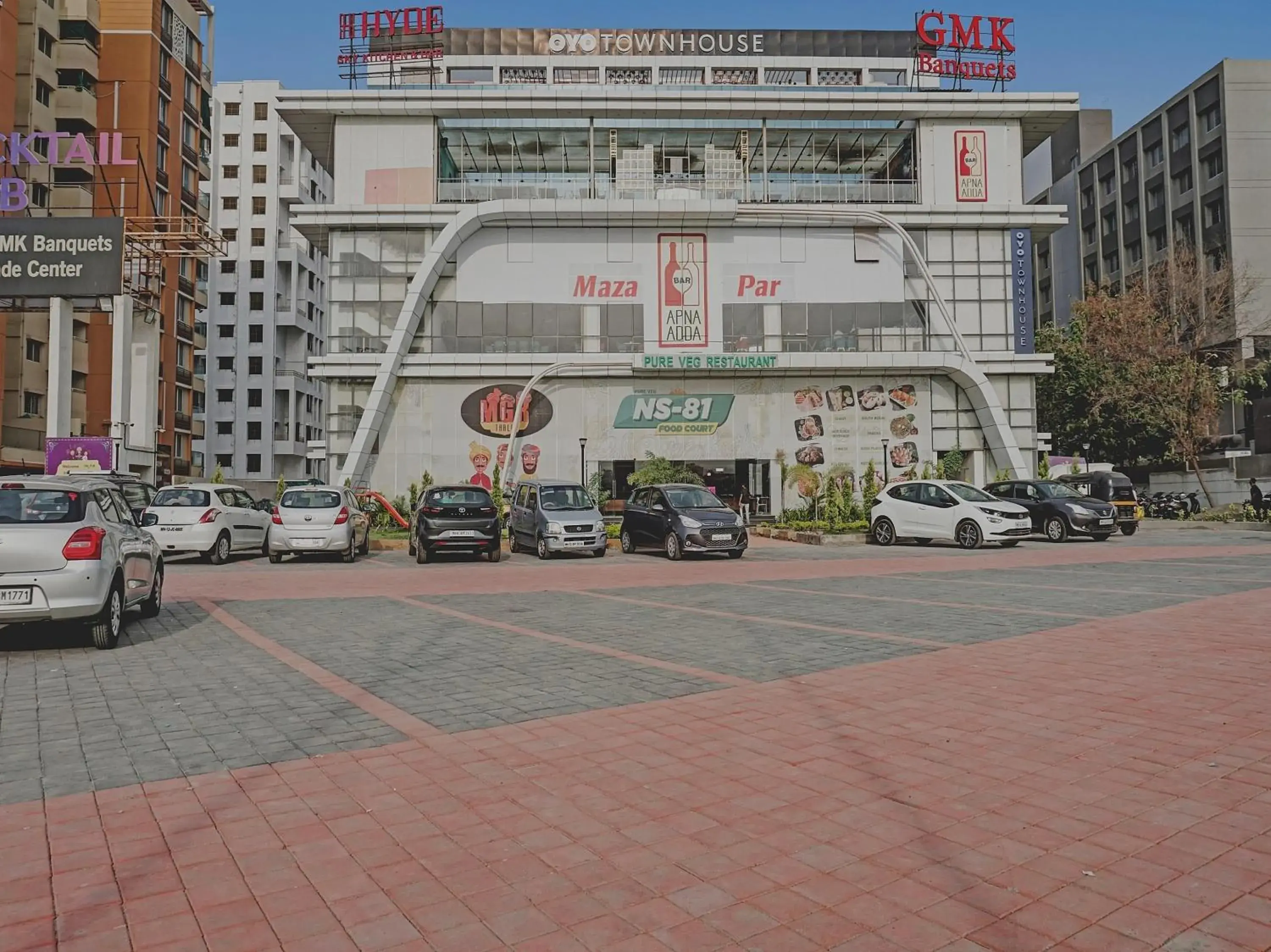 Facade/entrance in Townhouse Somani TC Facade/entrance in Townhouse Somani TC