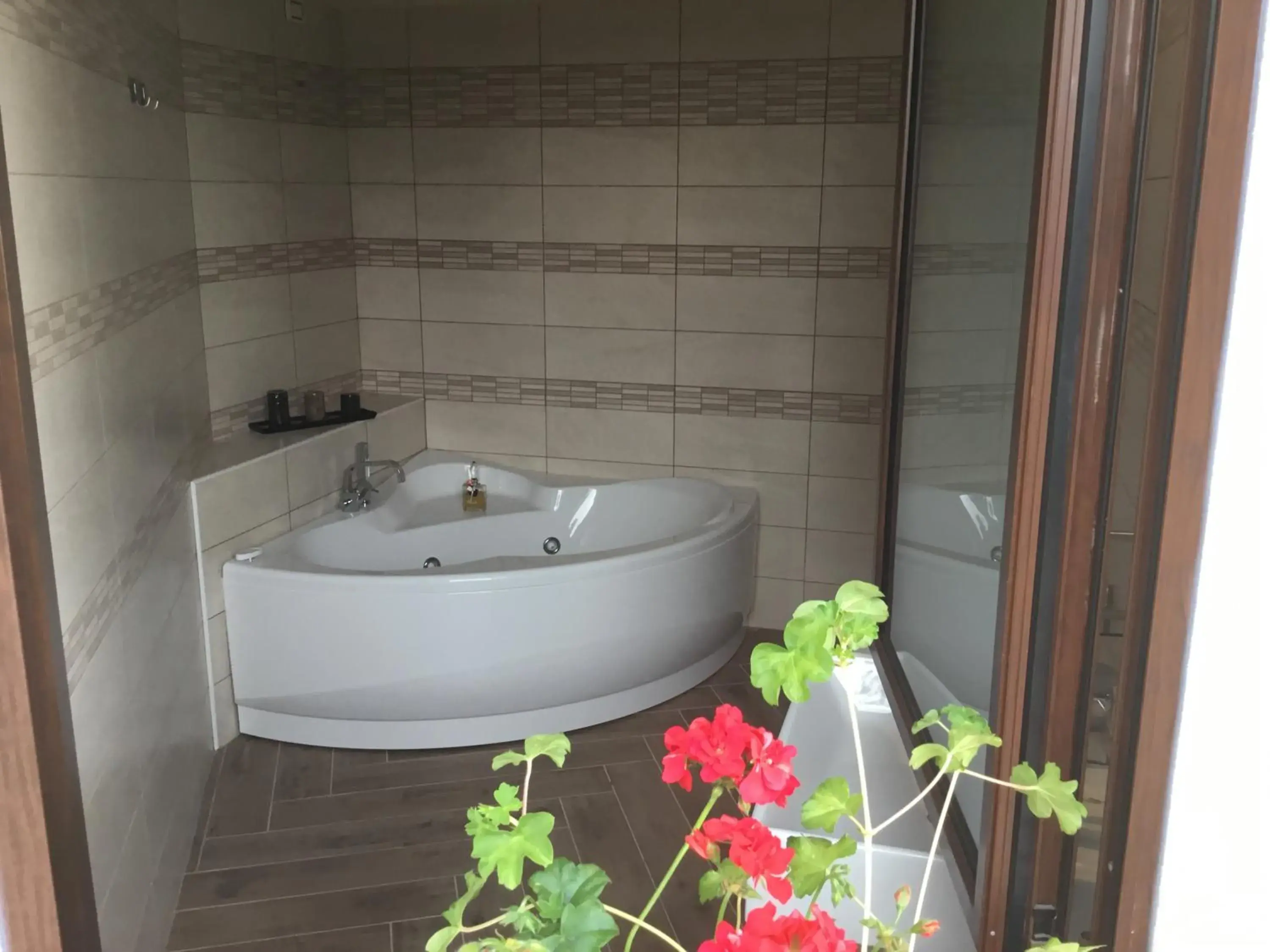 King Room with Spa Bath in Villa Niscima King Room with Spa Bath in Villa Niscima