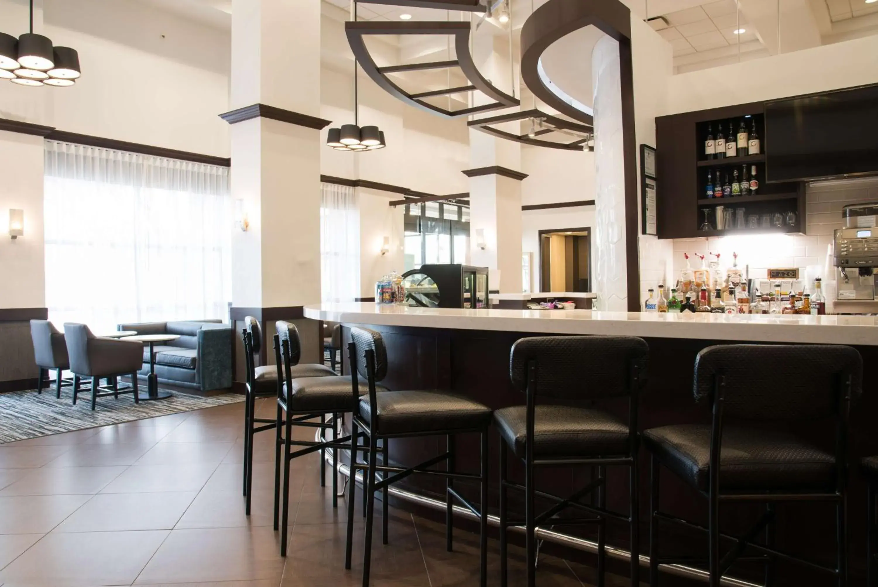 Lounge or bar in Hyatt Place Minneapolis Eden Prairie Lounge or bar in Hyatt Place Minneapolis Eden Prairie