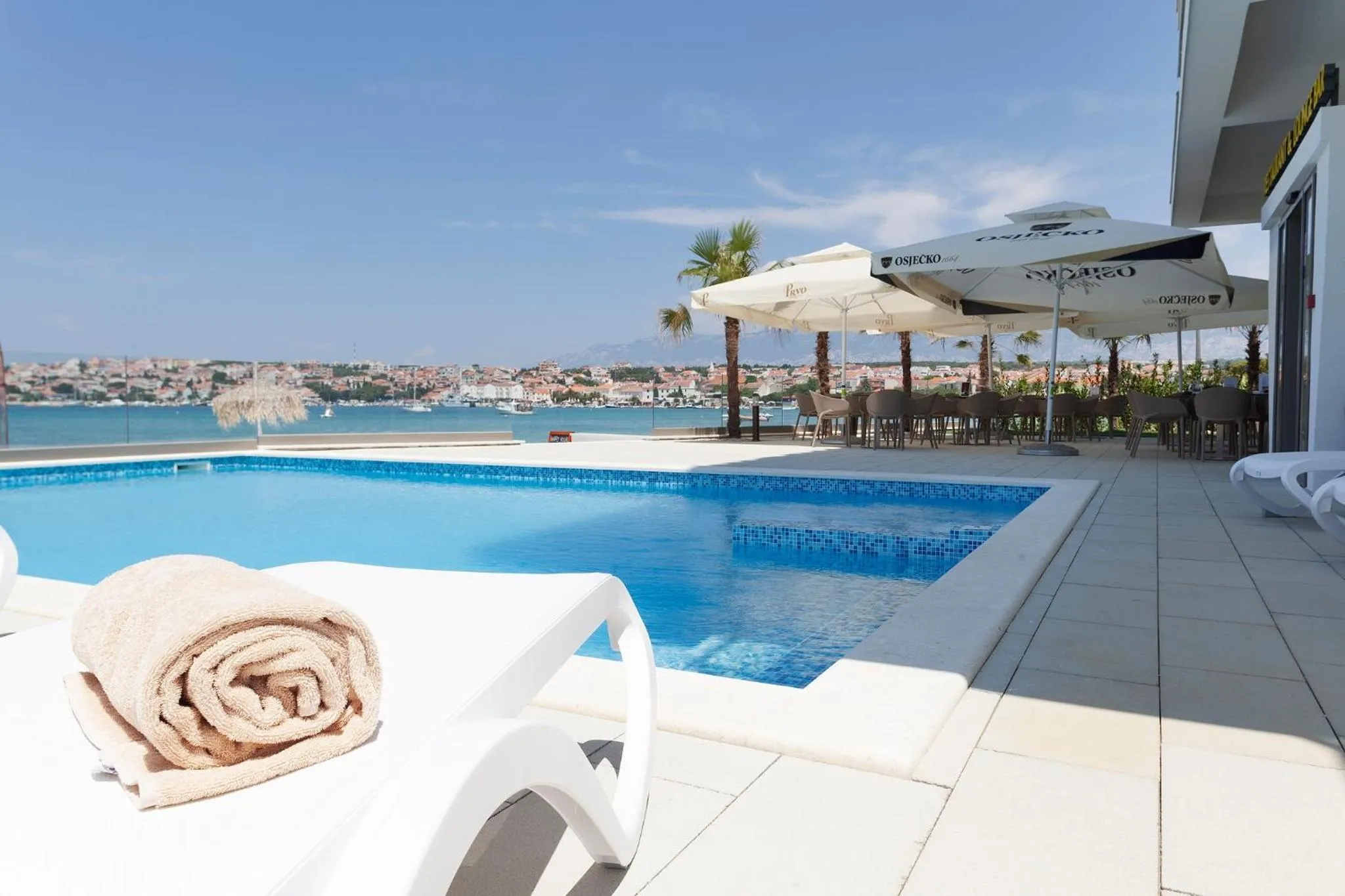 Swimming pool in Kaneo beach hotel Novalja
