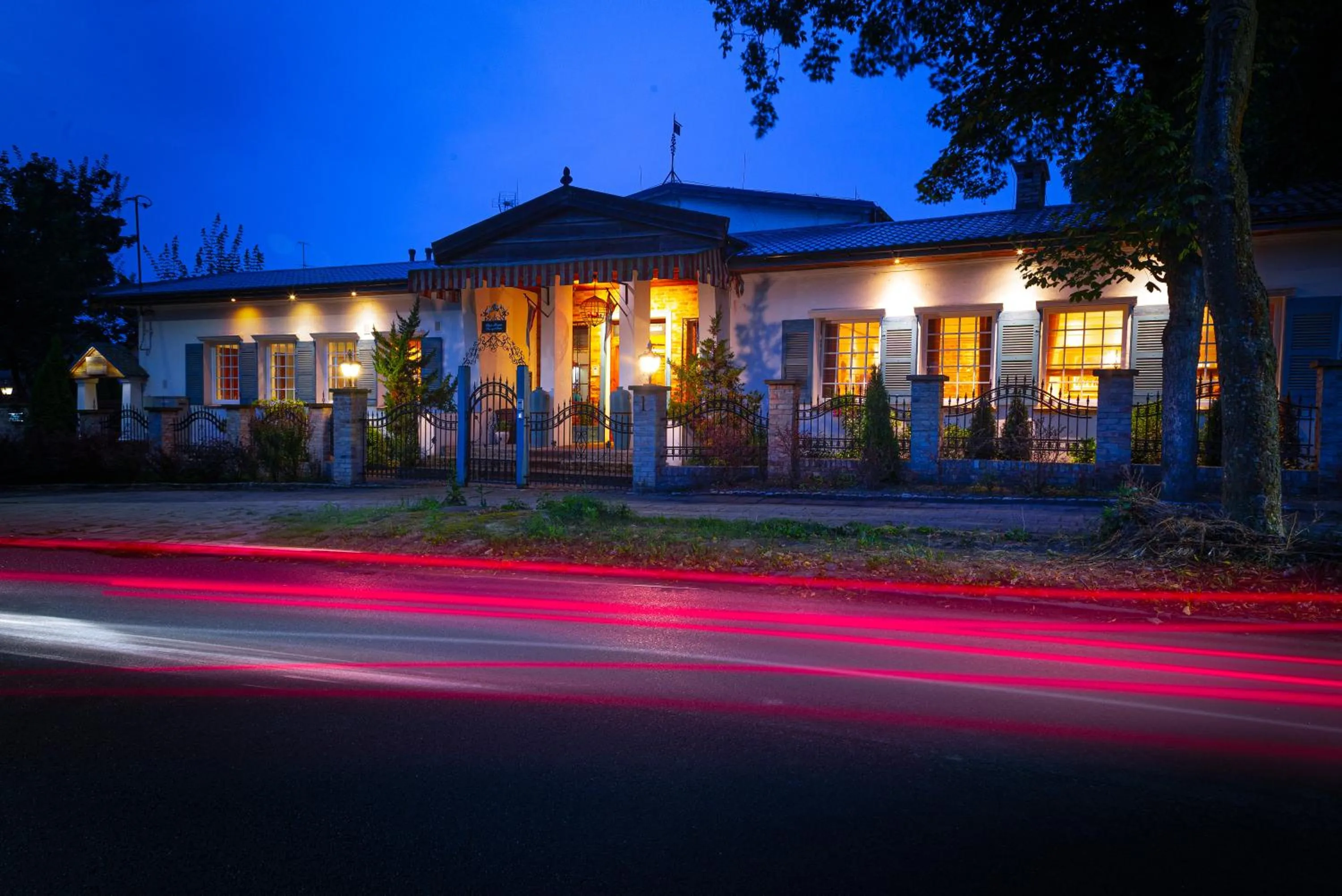 Facade/entrance in Paul's Fantasia Boutique Suites
