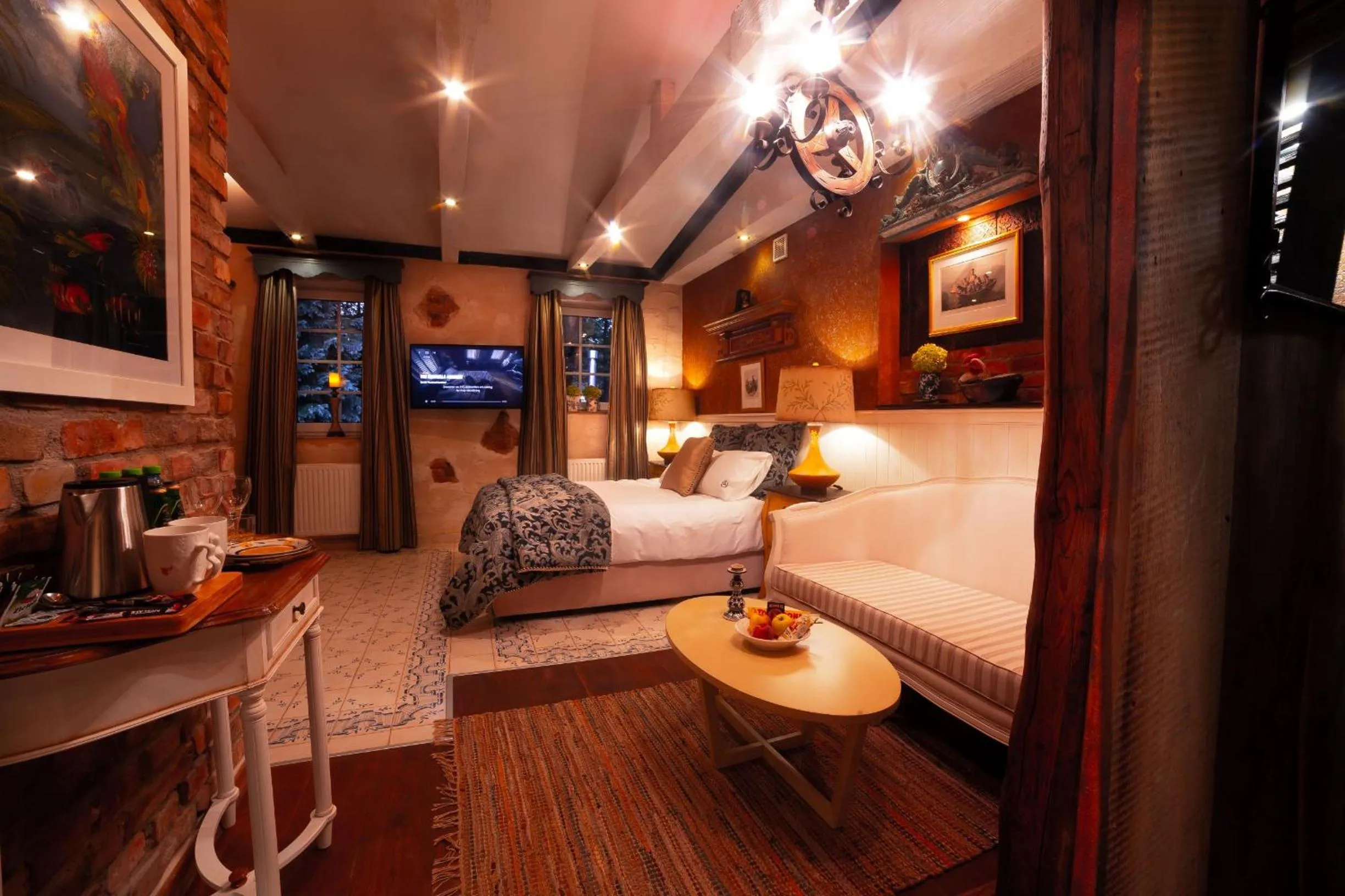 Photo of the whole room, Bed in Paul's Fantasia Boutique Suites