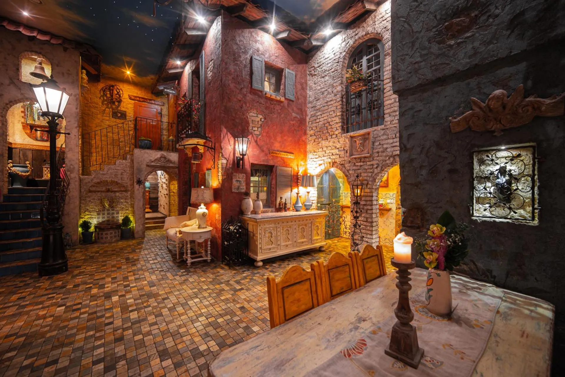 Lounge or bar in Paul's Fantasia Boutique Suites