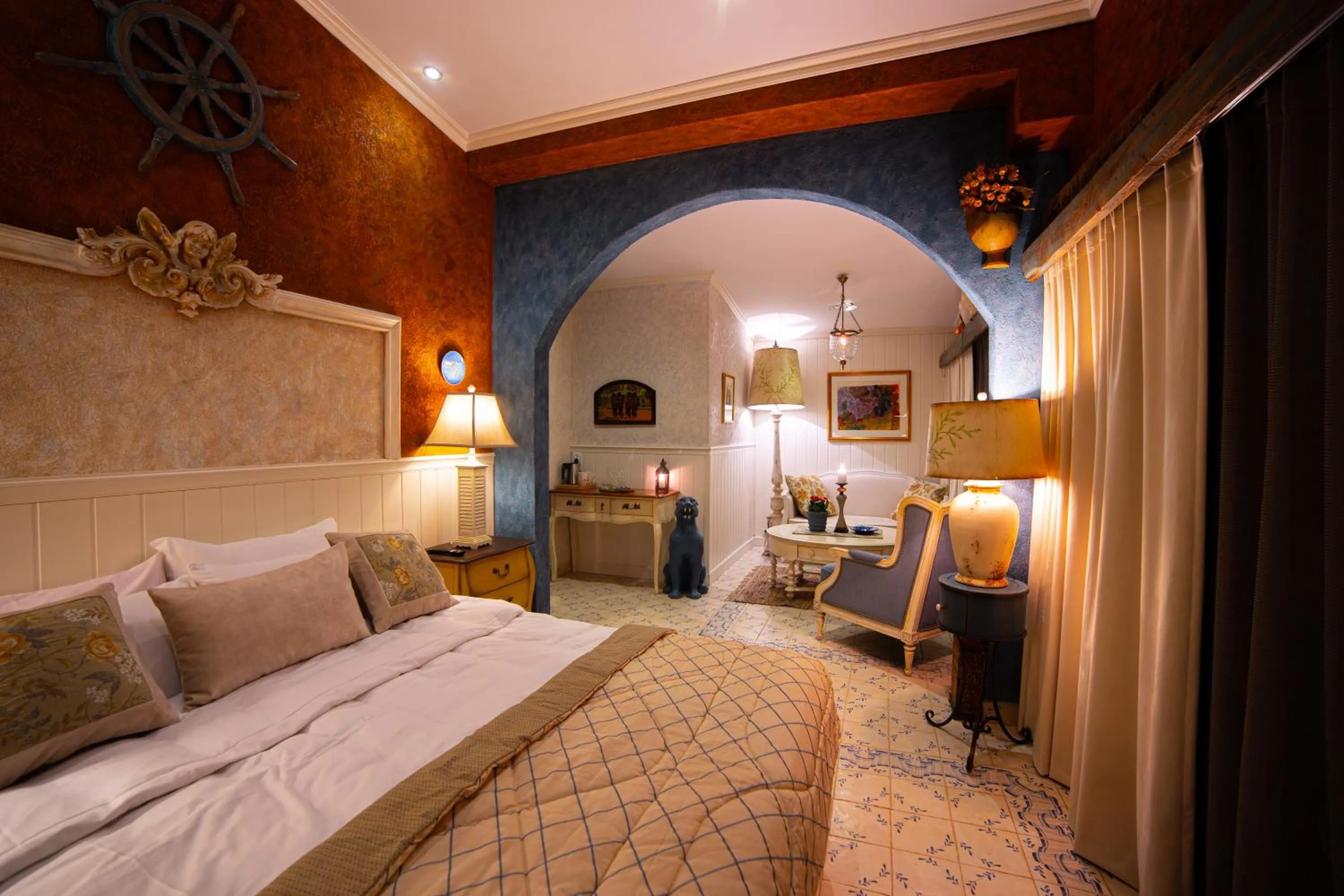 Photo of the whole room, Bed in Paul's Fantasia Boutique Suites