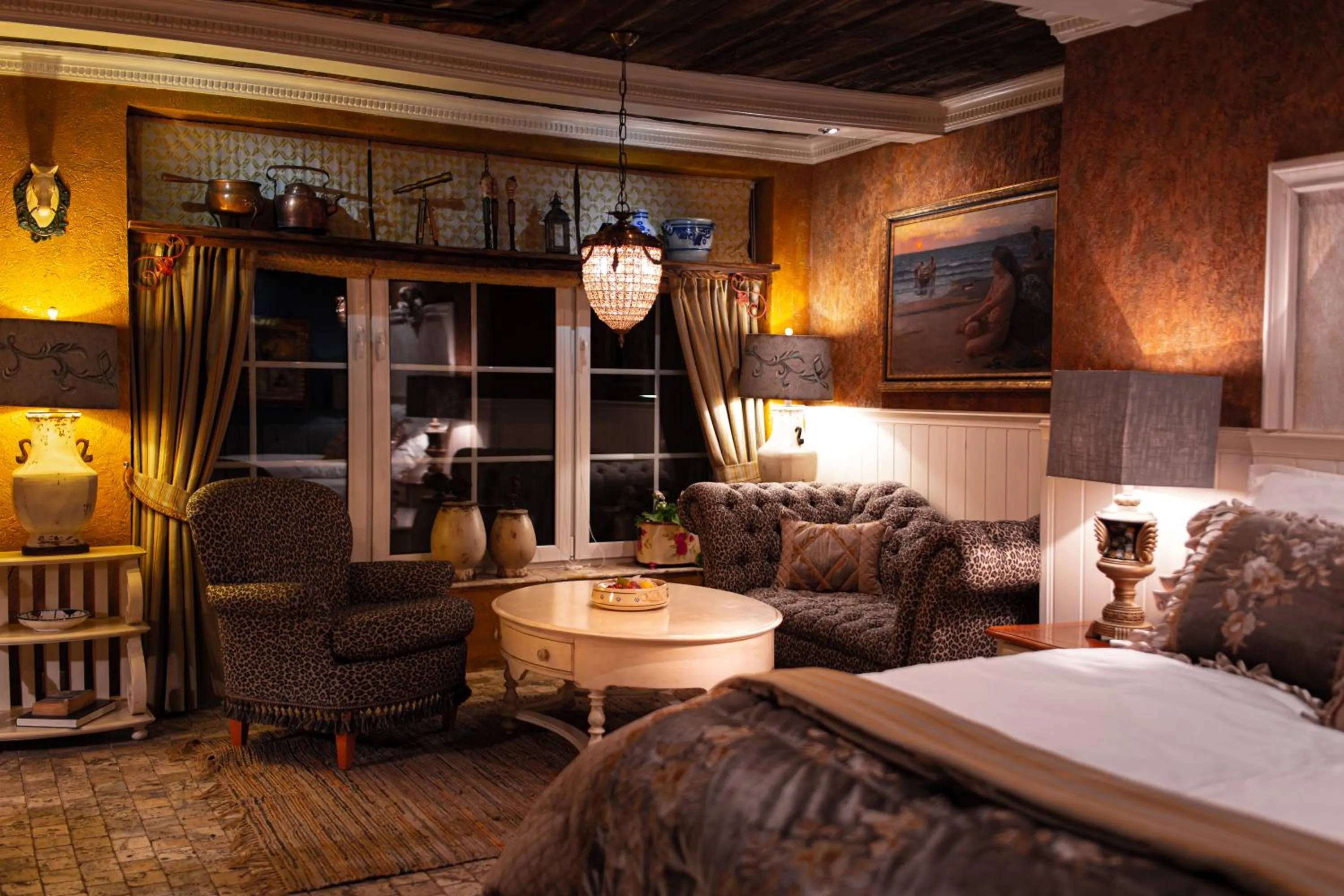 Photo of the whole room, Bed in Paul's Fantasia Boutique Suites