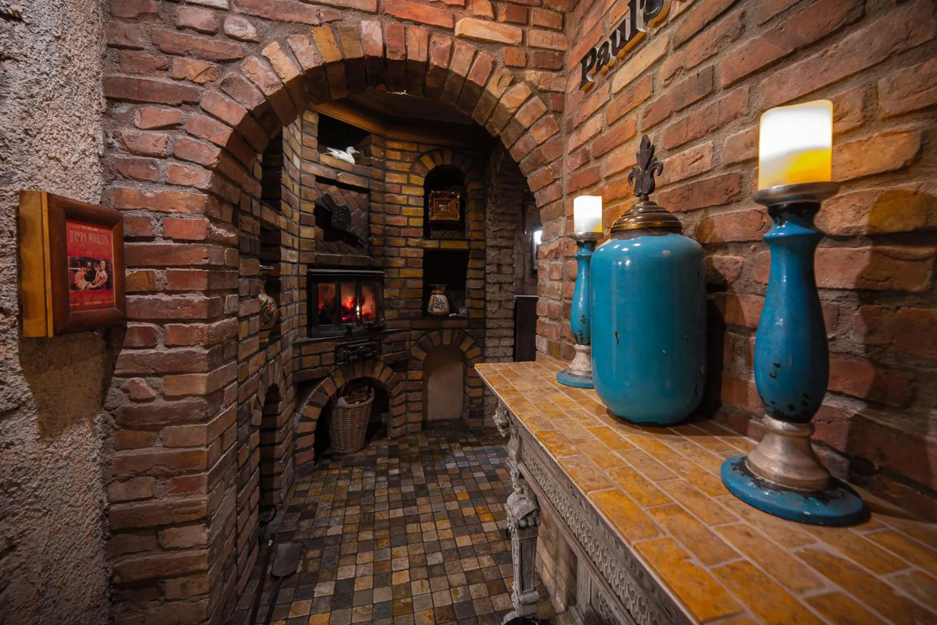 Lounge or bar in Paul's Fantasia Boutique Suites