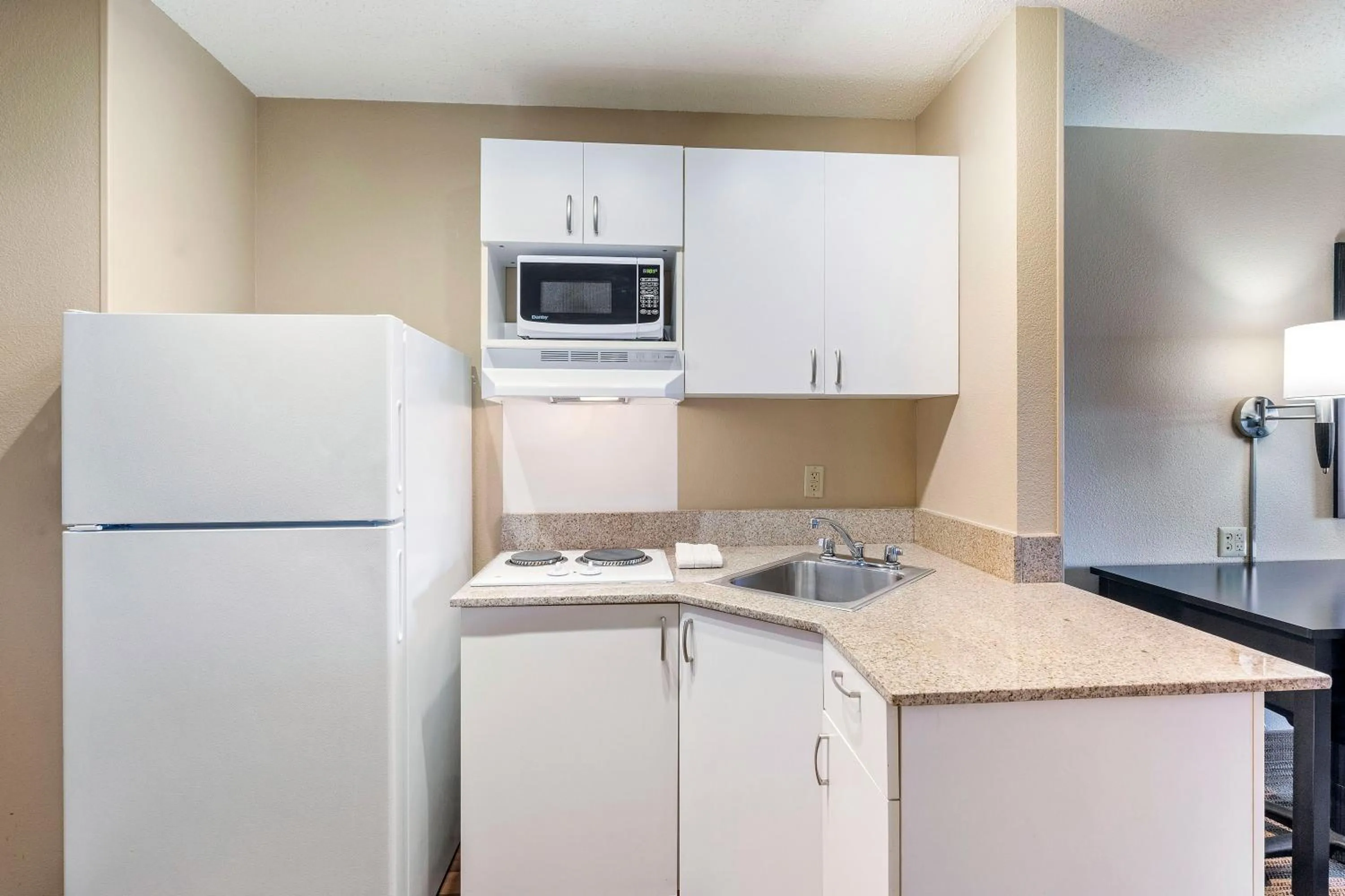 Kitchen or kitchenette in Extended Stay America Suites - Washington, DC - Springfield