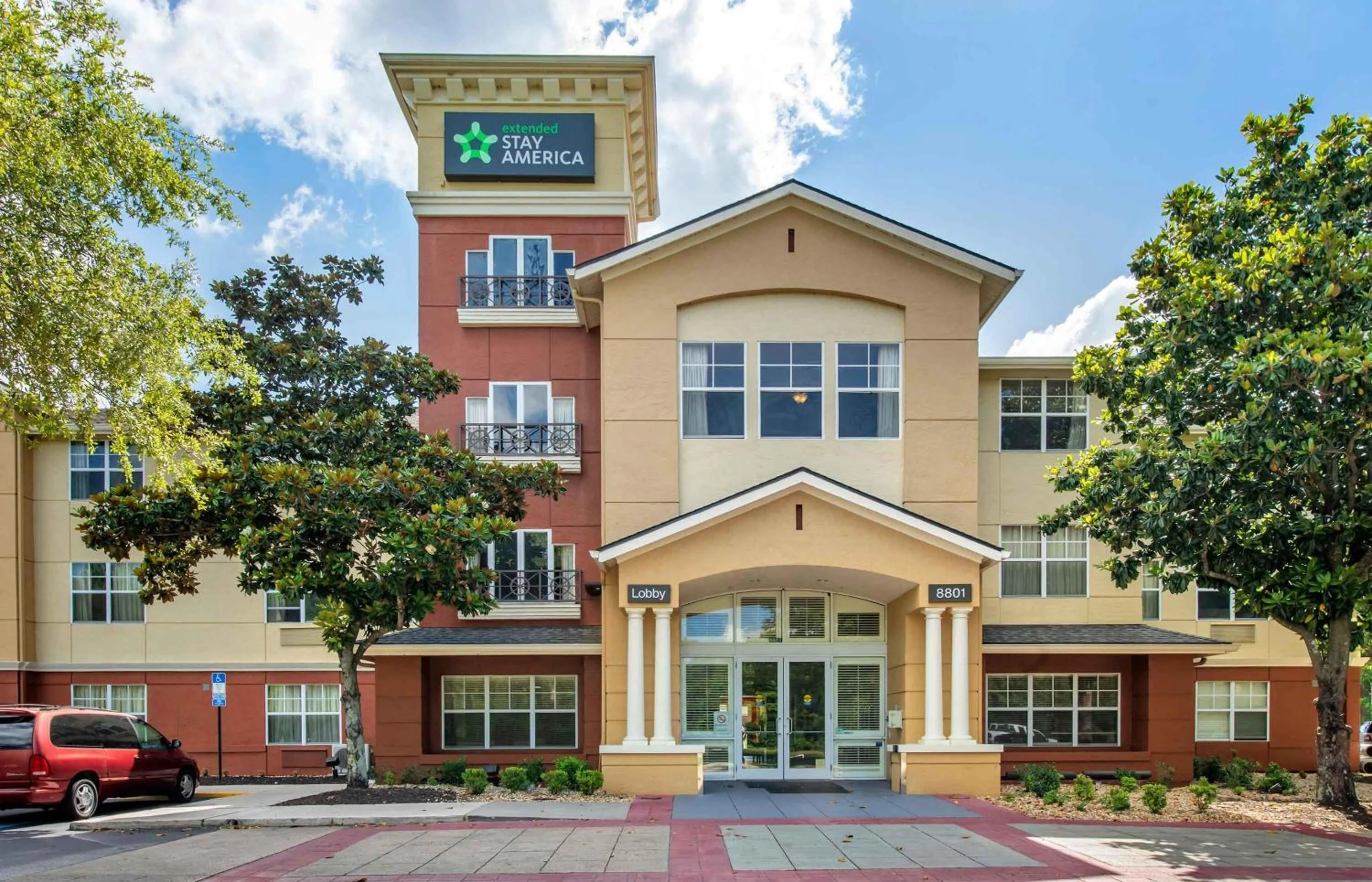 Property building in Extended Stay America Suites - Jacksonville - Deerwood Park