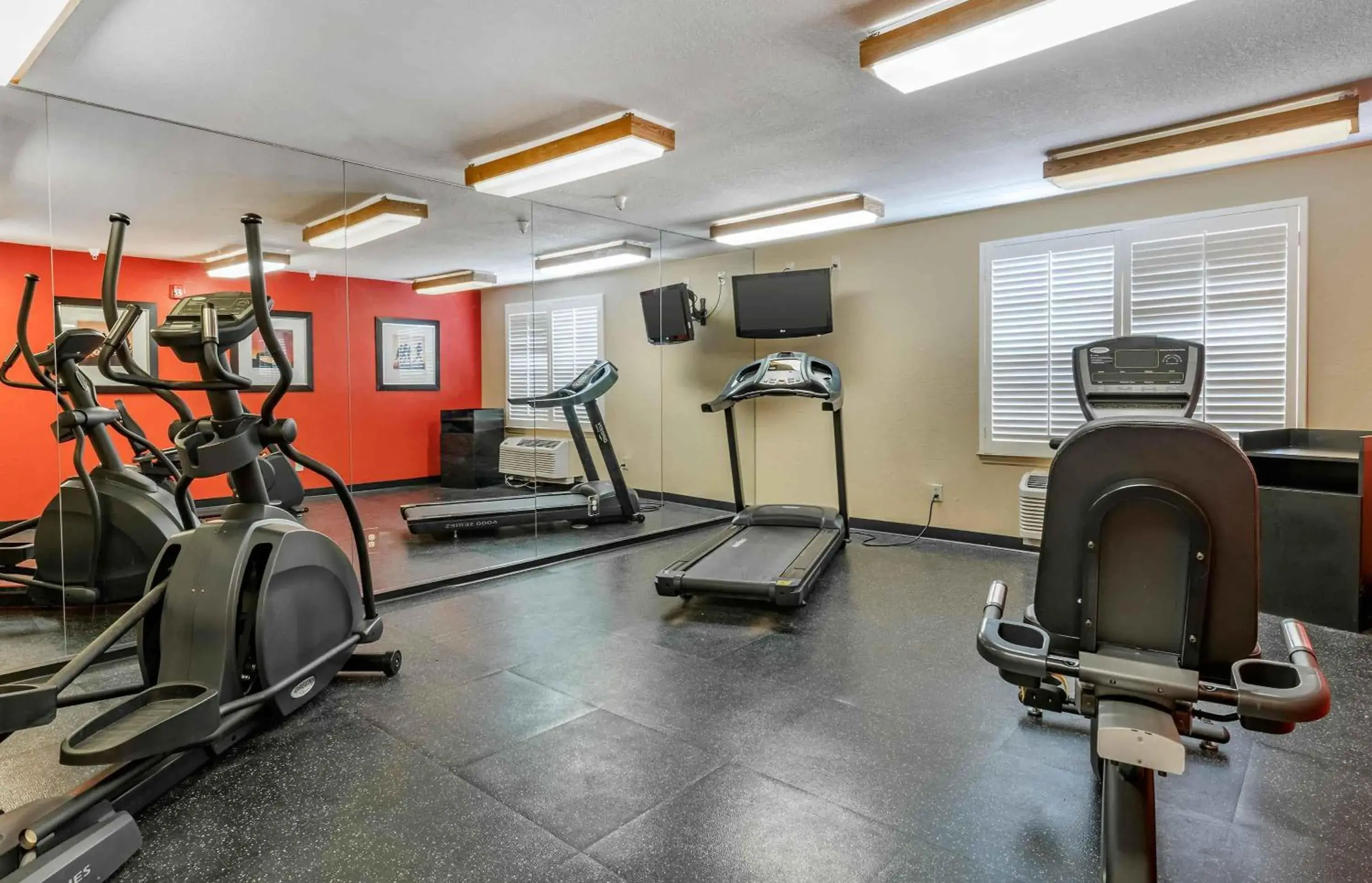 Fitness centre/facilities in Extended Stay America Suites - Jacksonville - Deerwood Park Fitness centre/facilities in Extended Stay America Suites - Jacksonville - Deerwood Park