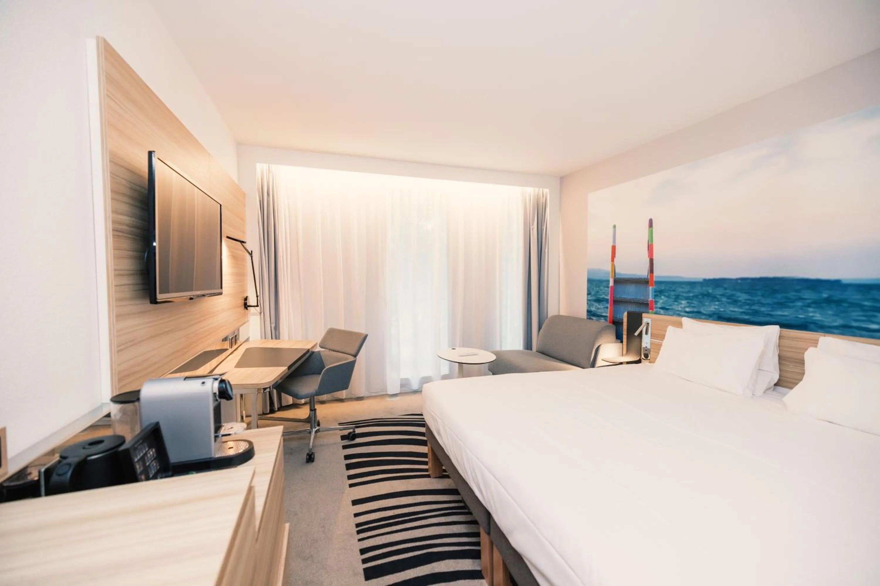 Bed in Novotel Le Havre Centre Gare