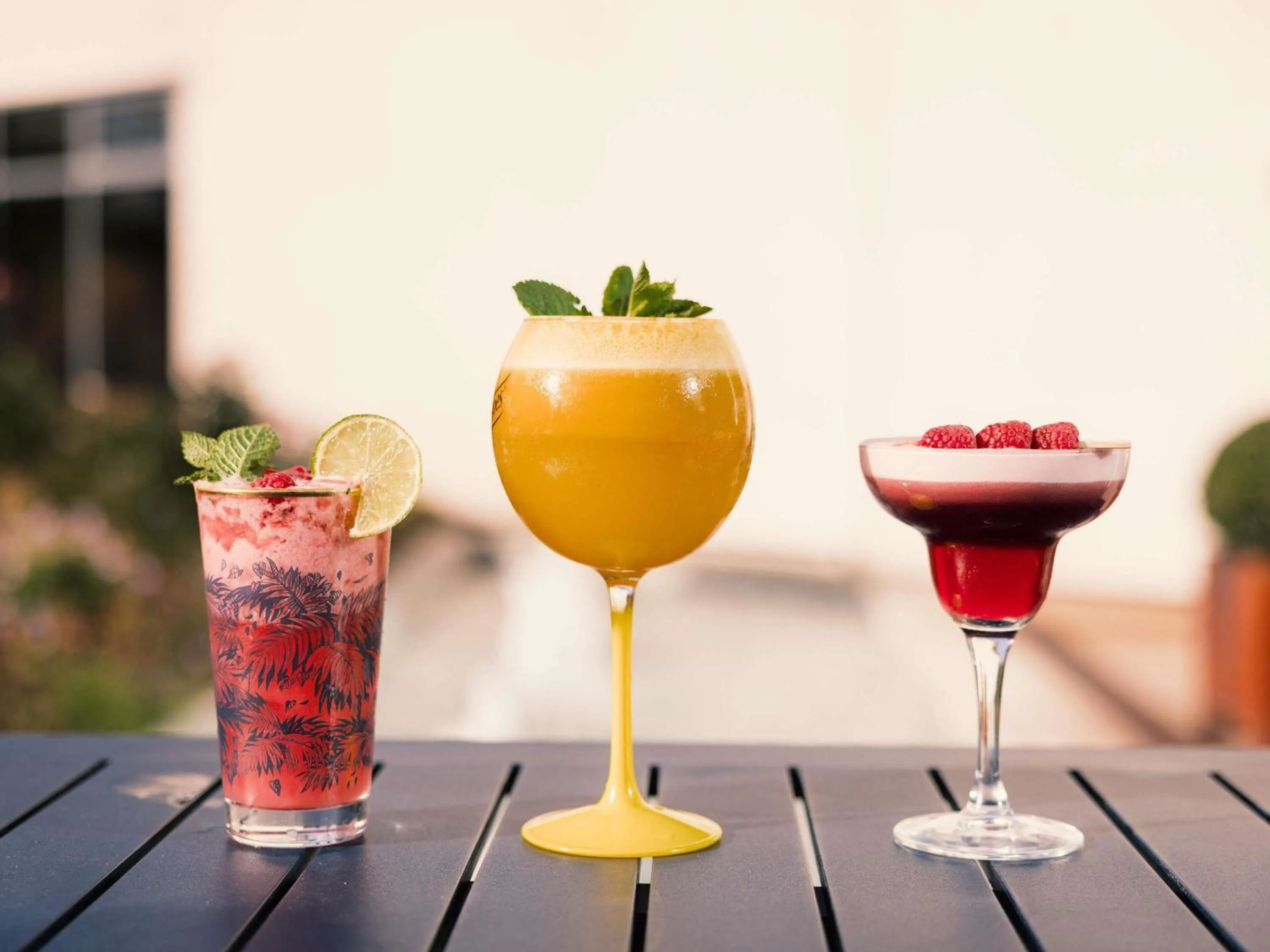 Lounge or bar in Novotel Le Havre Centre Gare