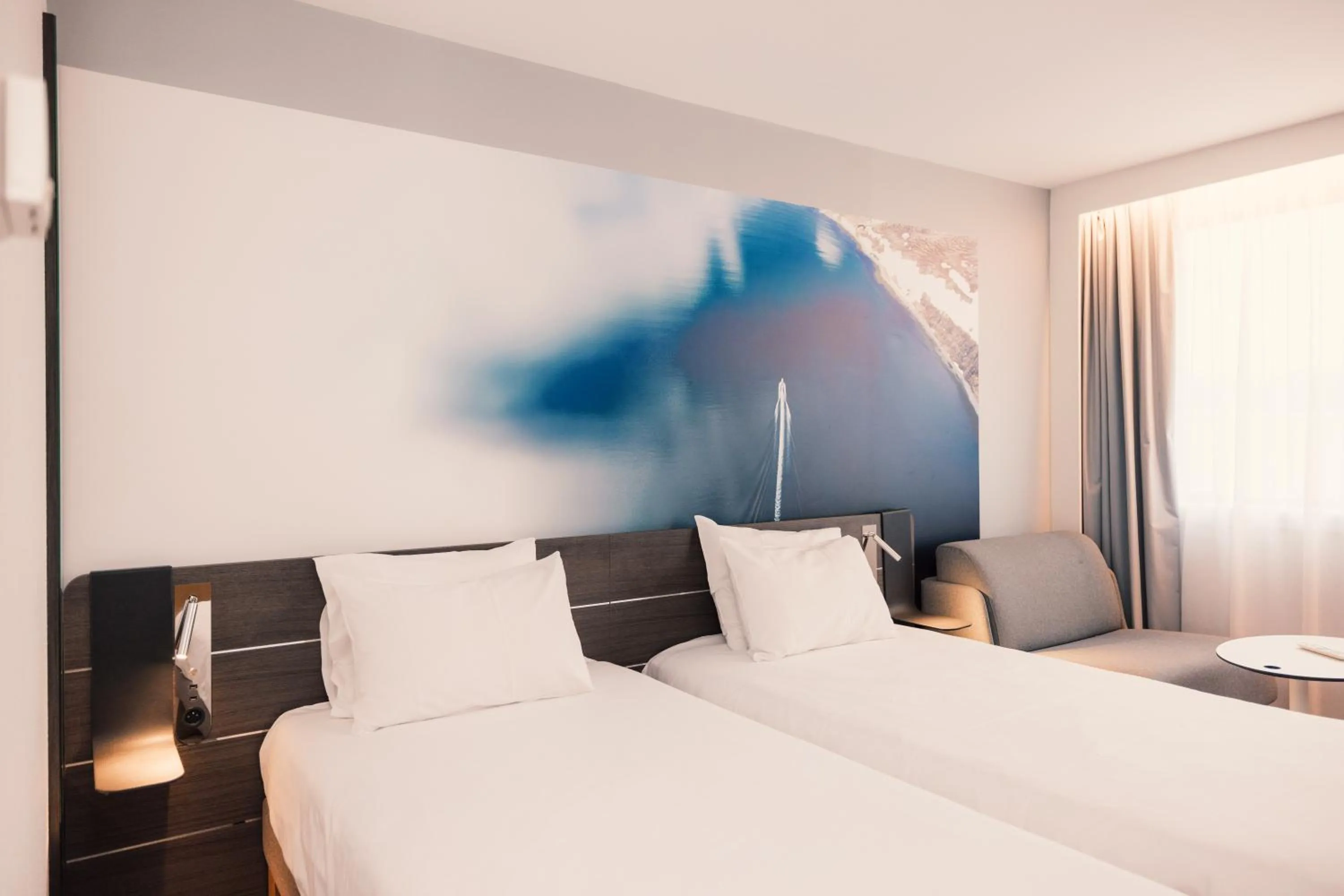 Bedroom, Bed in Novotel Le Havre Centre Gare