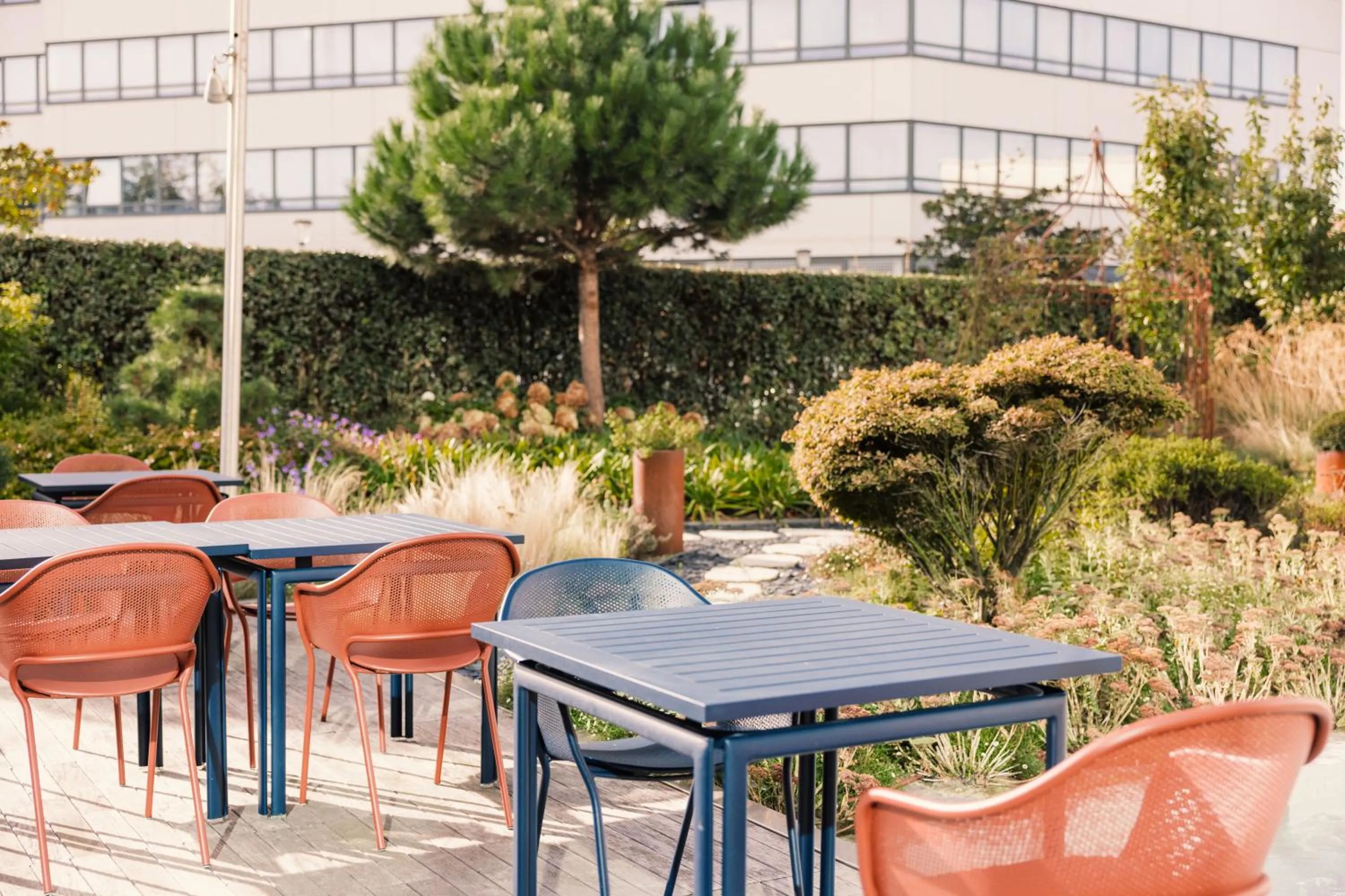 Patio in Novotel Le Havre Centre Gare