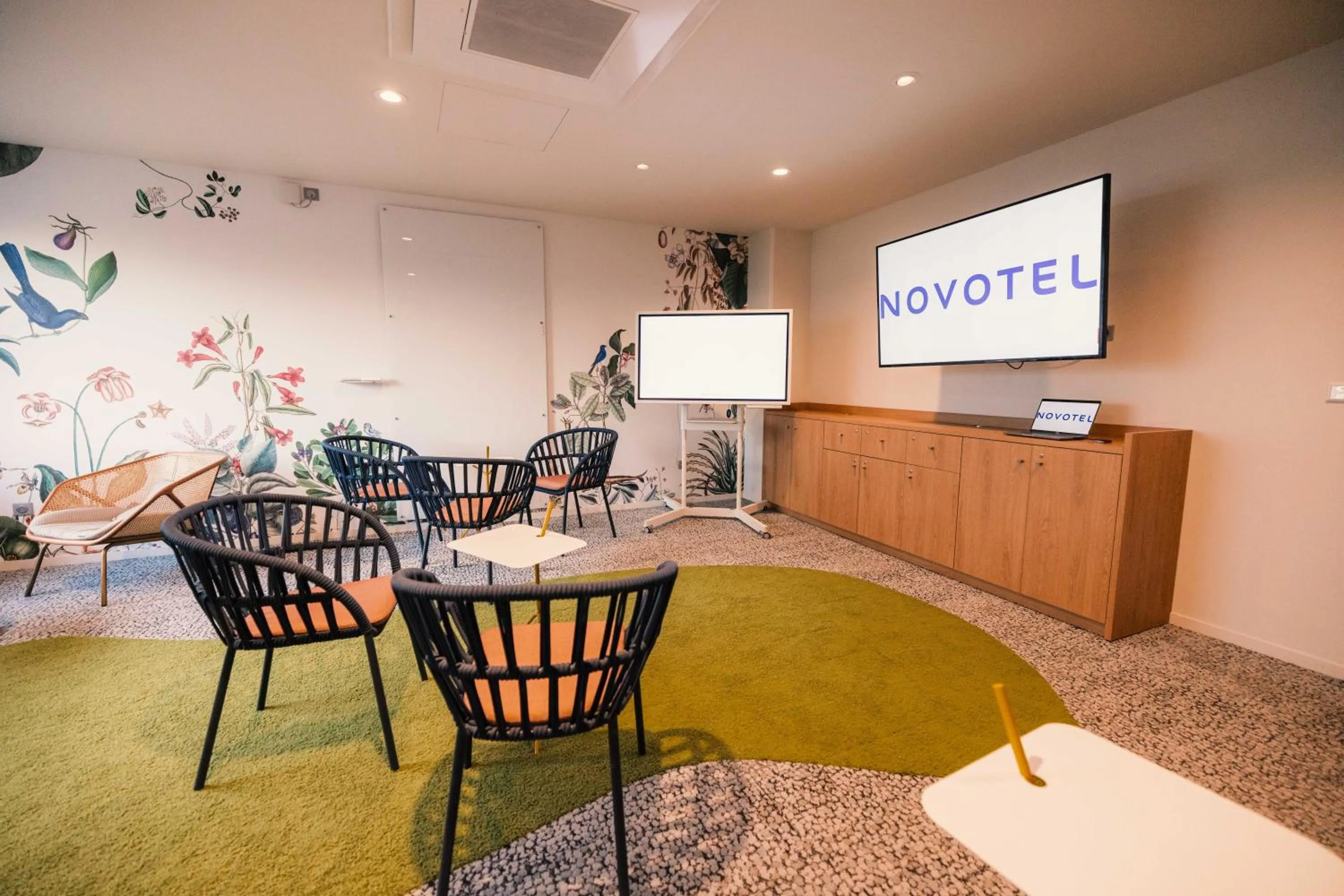 Property building in Novotel Le Havre Centre Gare