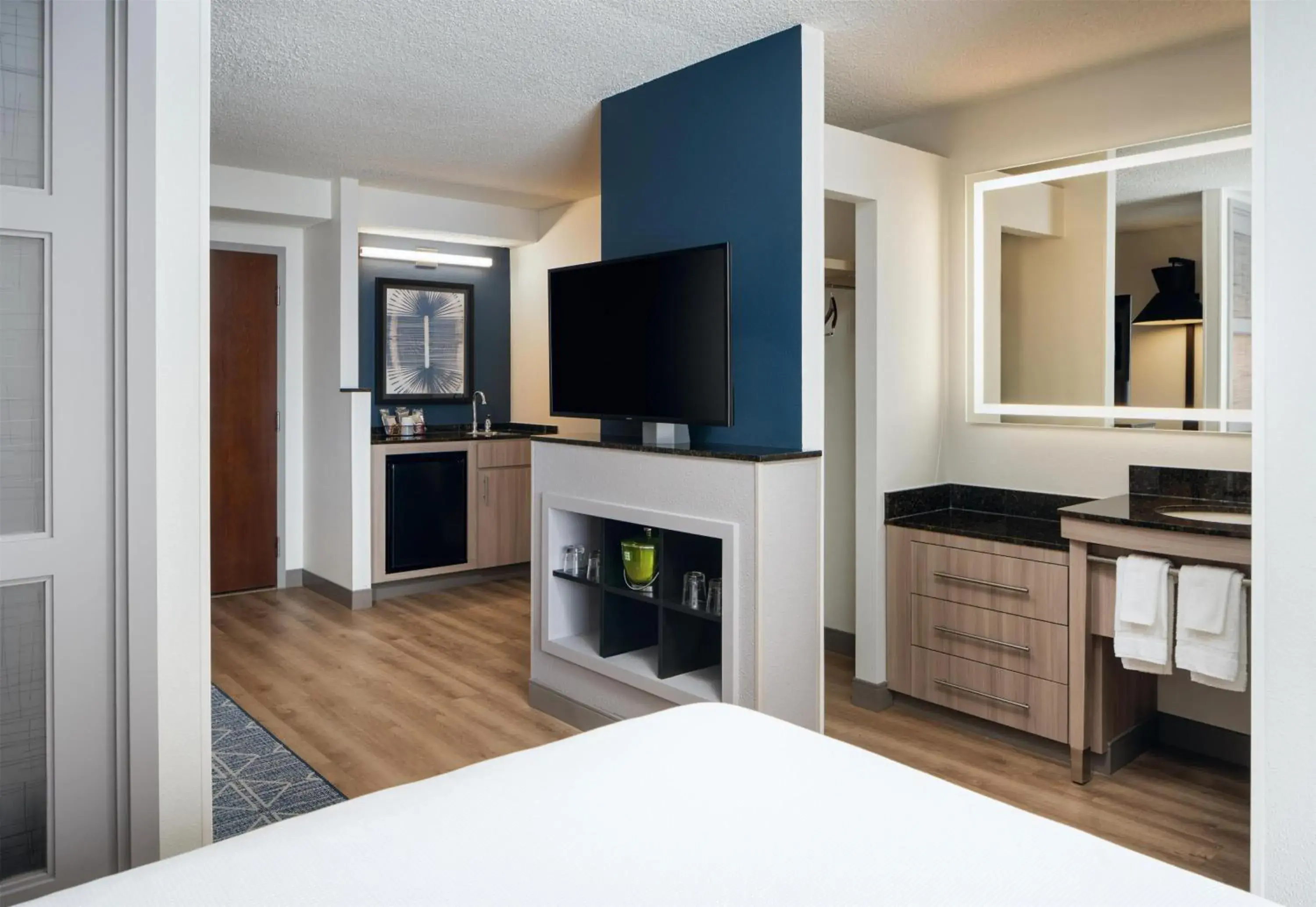 Bedroom, Bed in Hyatt Place Sacramento Rancho Cordova Bedroom, Bed in Hyatt Place Sacramento Rancho Cordova