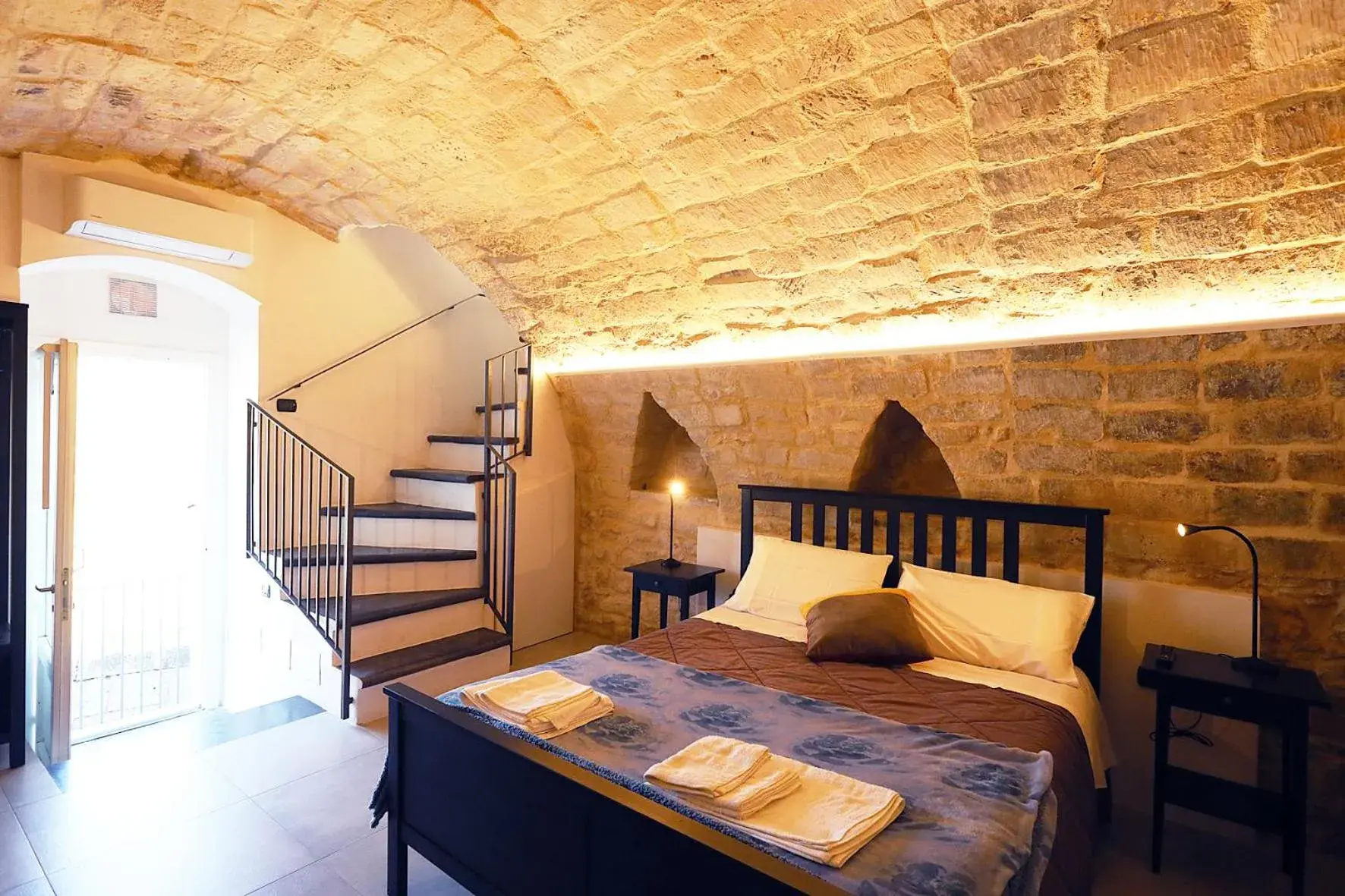 Double Room with Private Bathroom in Ibla Barocca Double Room with Private Bathroom in Ibla Barocca