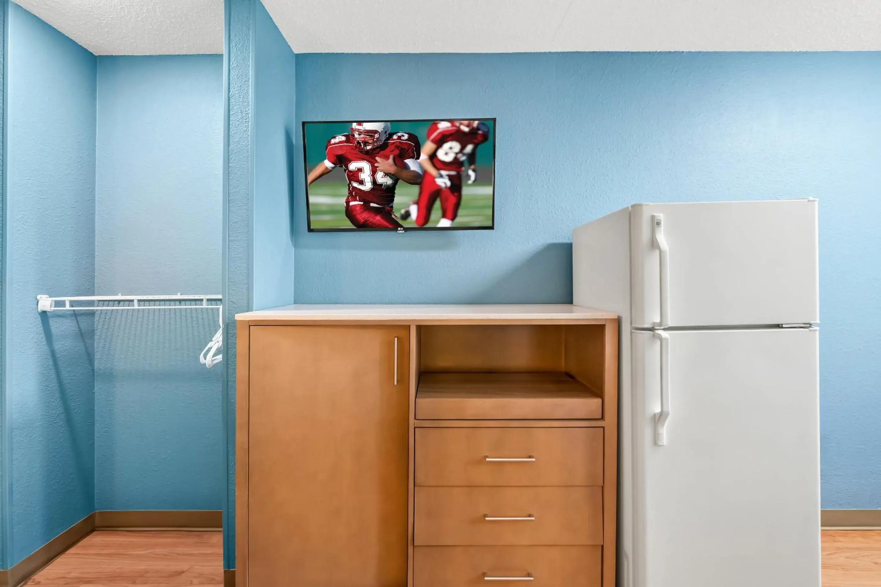 Bedroom in HomeTowne Studios by Red Roof Detroit - Livonia Bedroom in HomeTowne Studios by Red Roof Detroit - Livonia