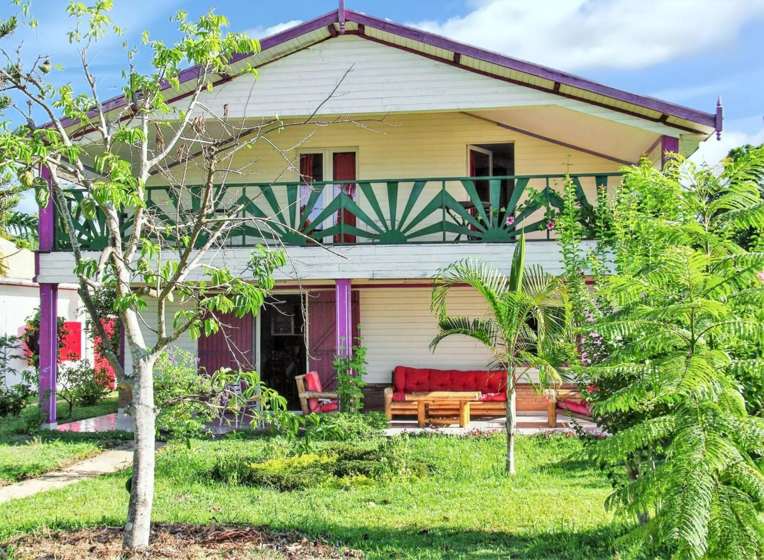 Charming Villa in Foulpointe with Sea View