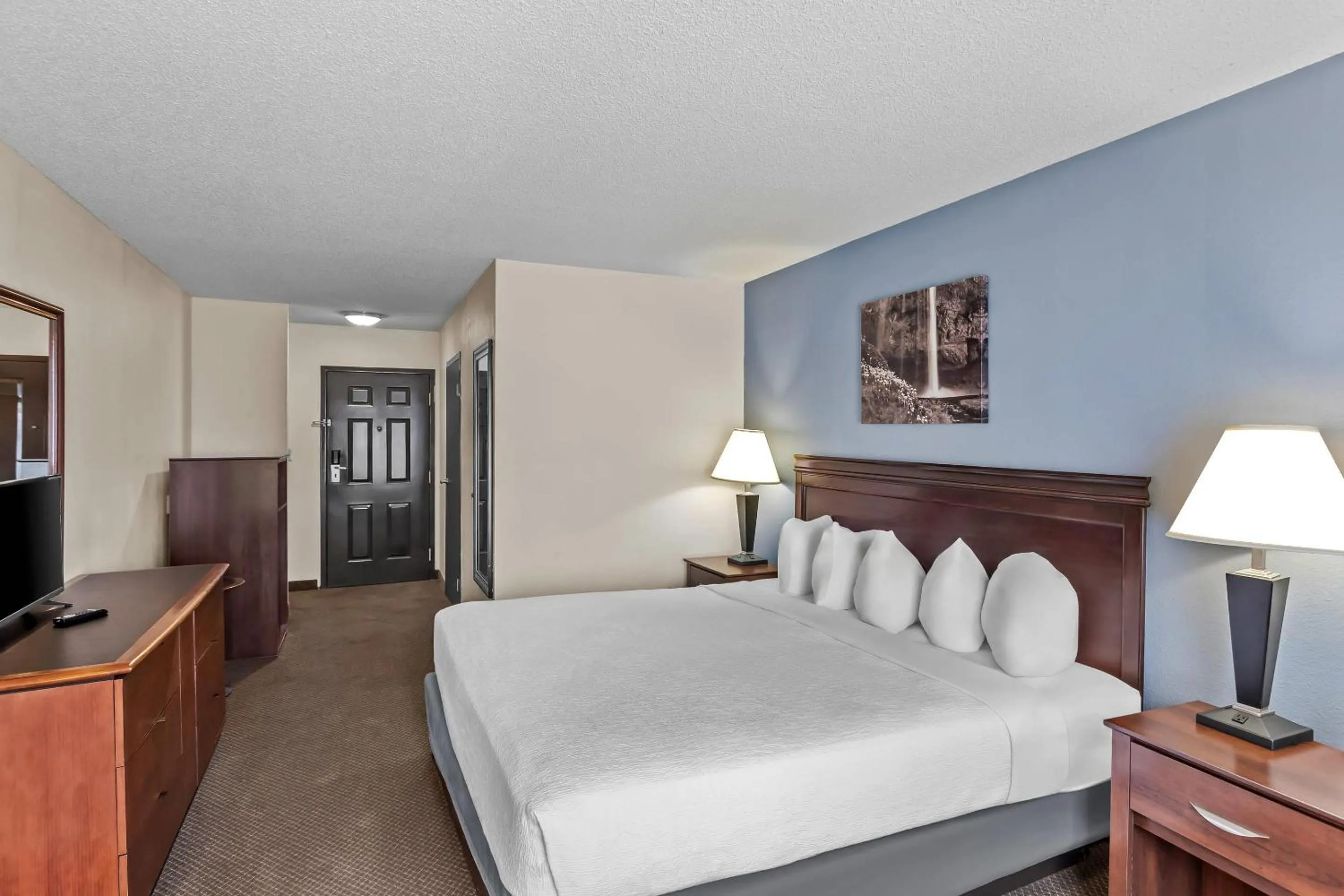 Bedroom, Bed in Rodeway Inn