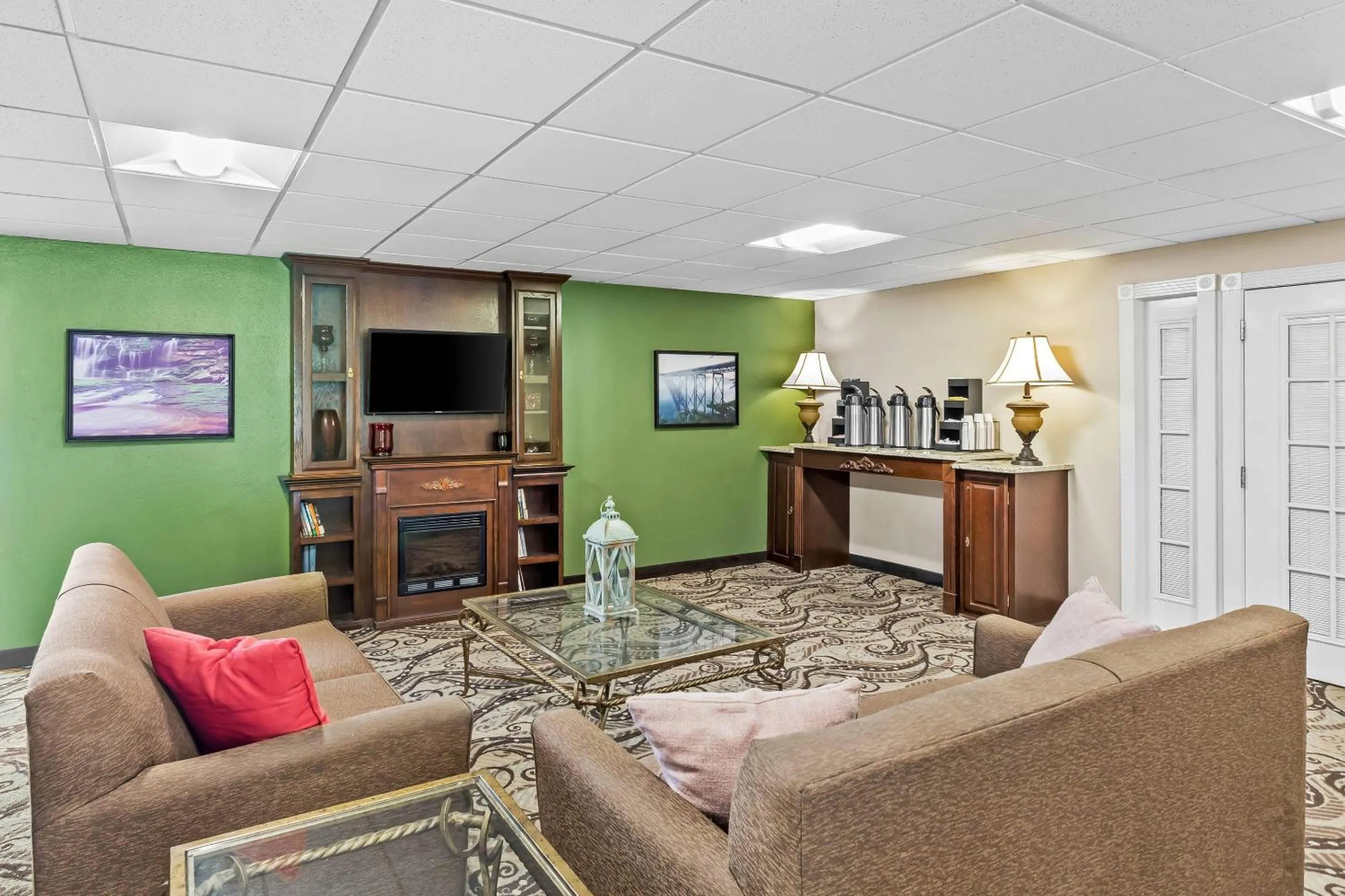 Lobby or reception in Rodeway Inn