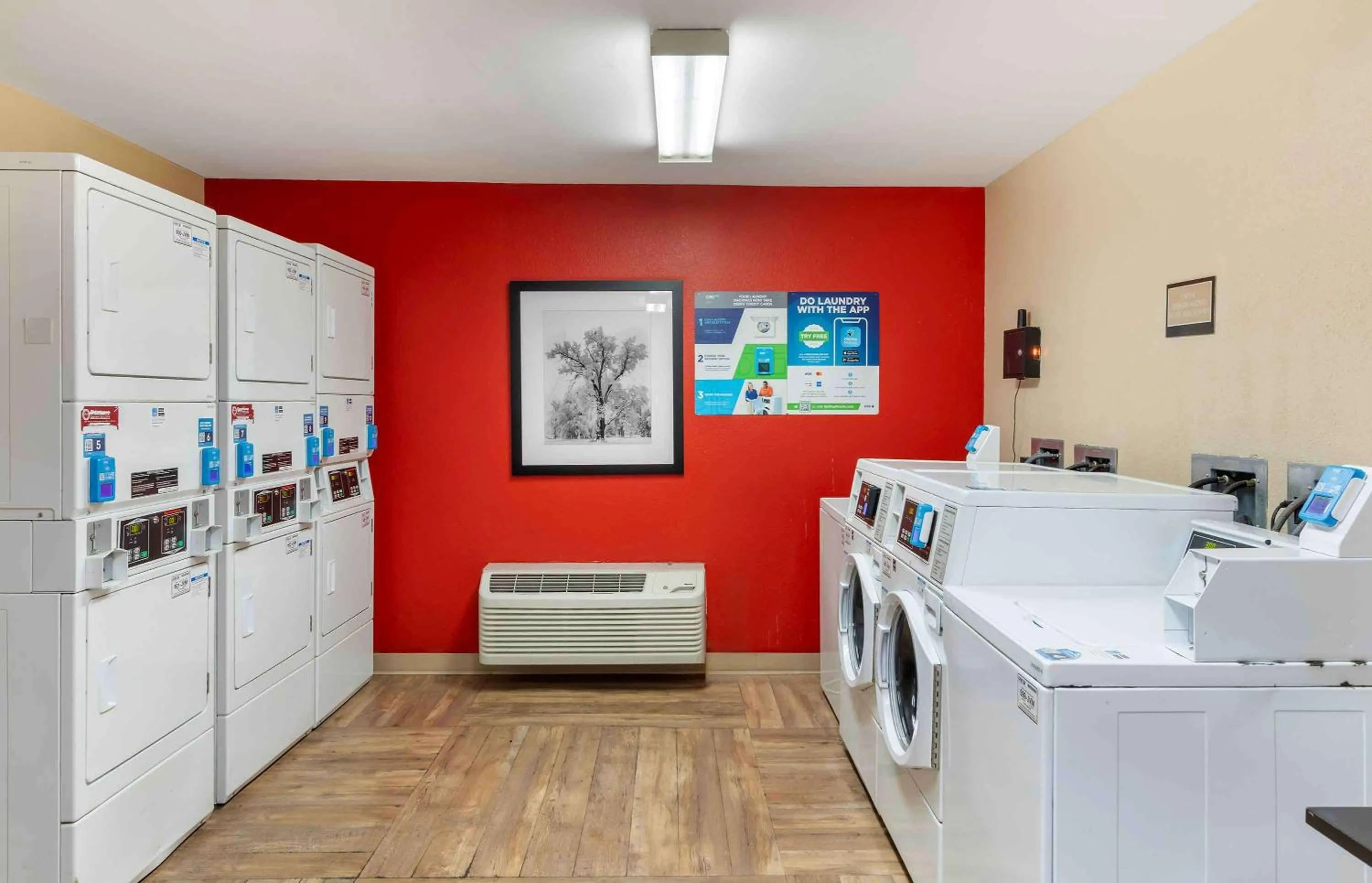 Property building in Extended Stay America Suites - Los Angeles - Ontario Airport