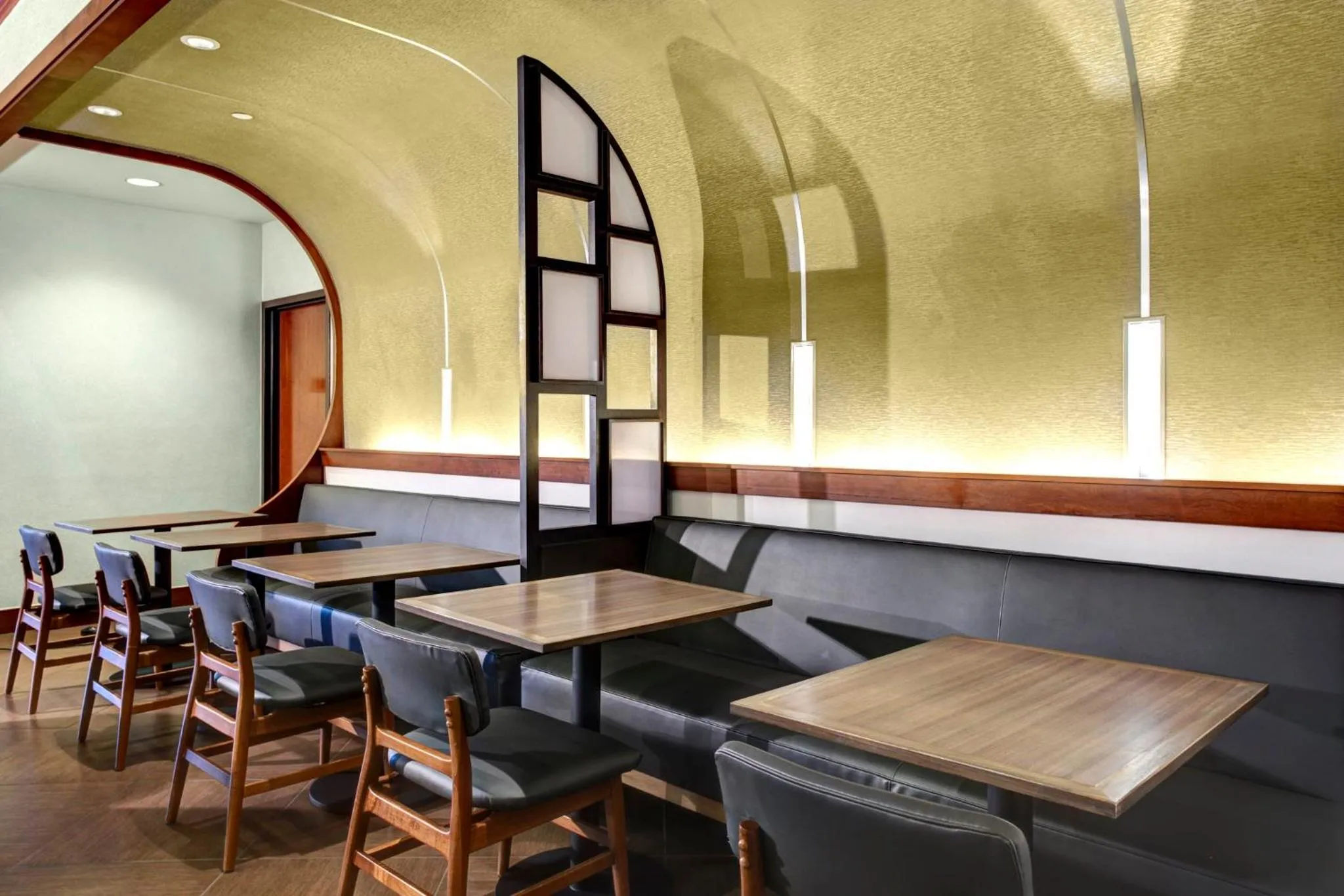 Property building in Candlewood Suites - Cincinnati Northeast - Mason by IHG