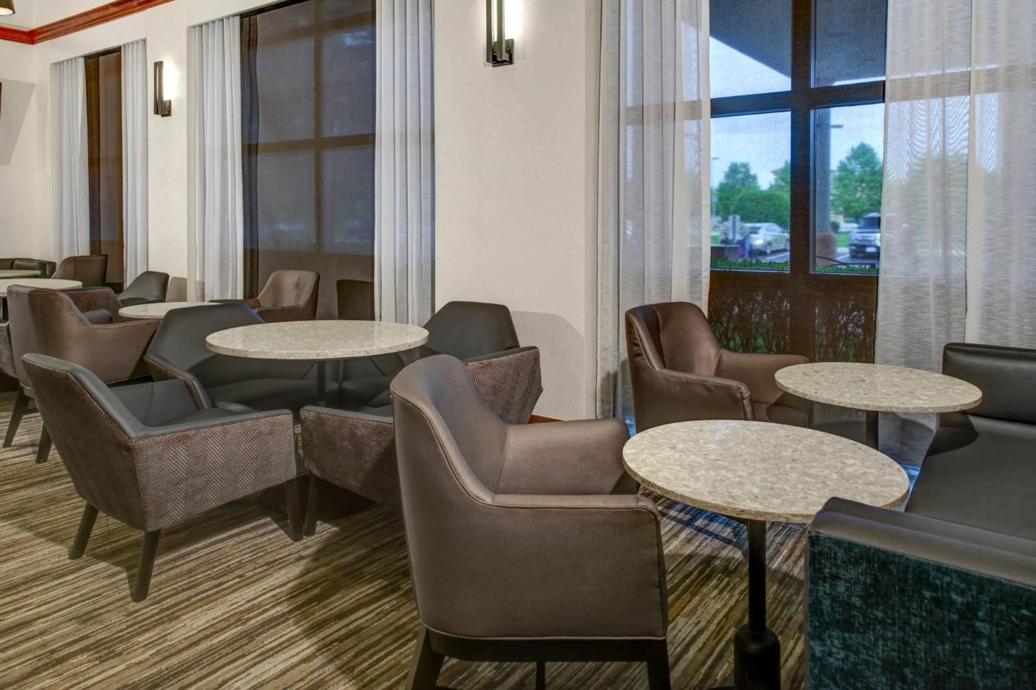 Property building in Candlewood Suites - Cincinnati Northeast - Mason by IHG
