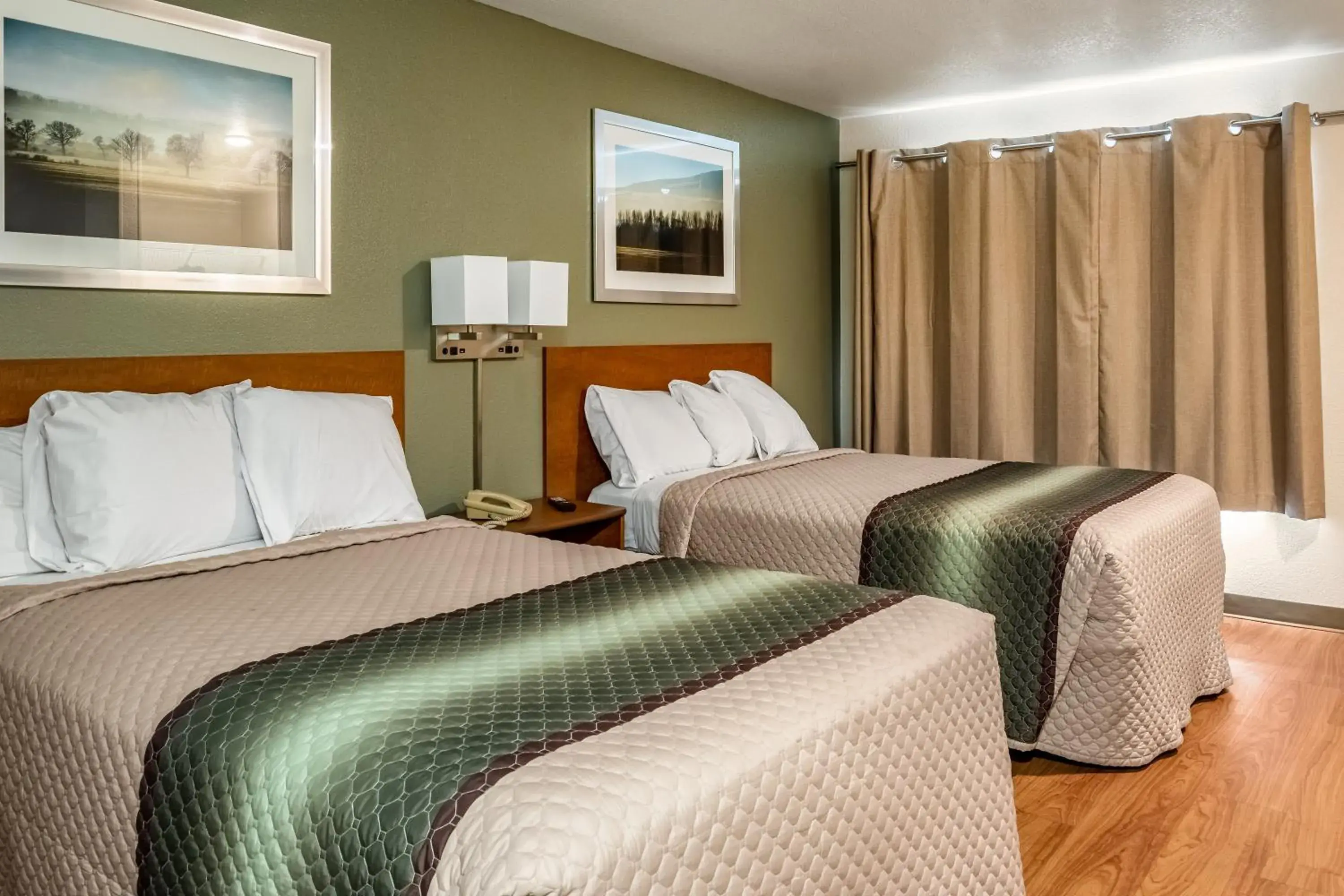 Photo of the whole room, Bed in HomeTowne Studios by Red Roof Eugene - Springfield Photo of the whole room, Bed in HomeTowne Studios by Red Roof Eugene - Springfield