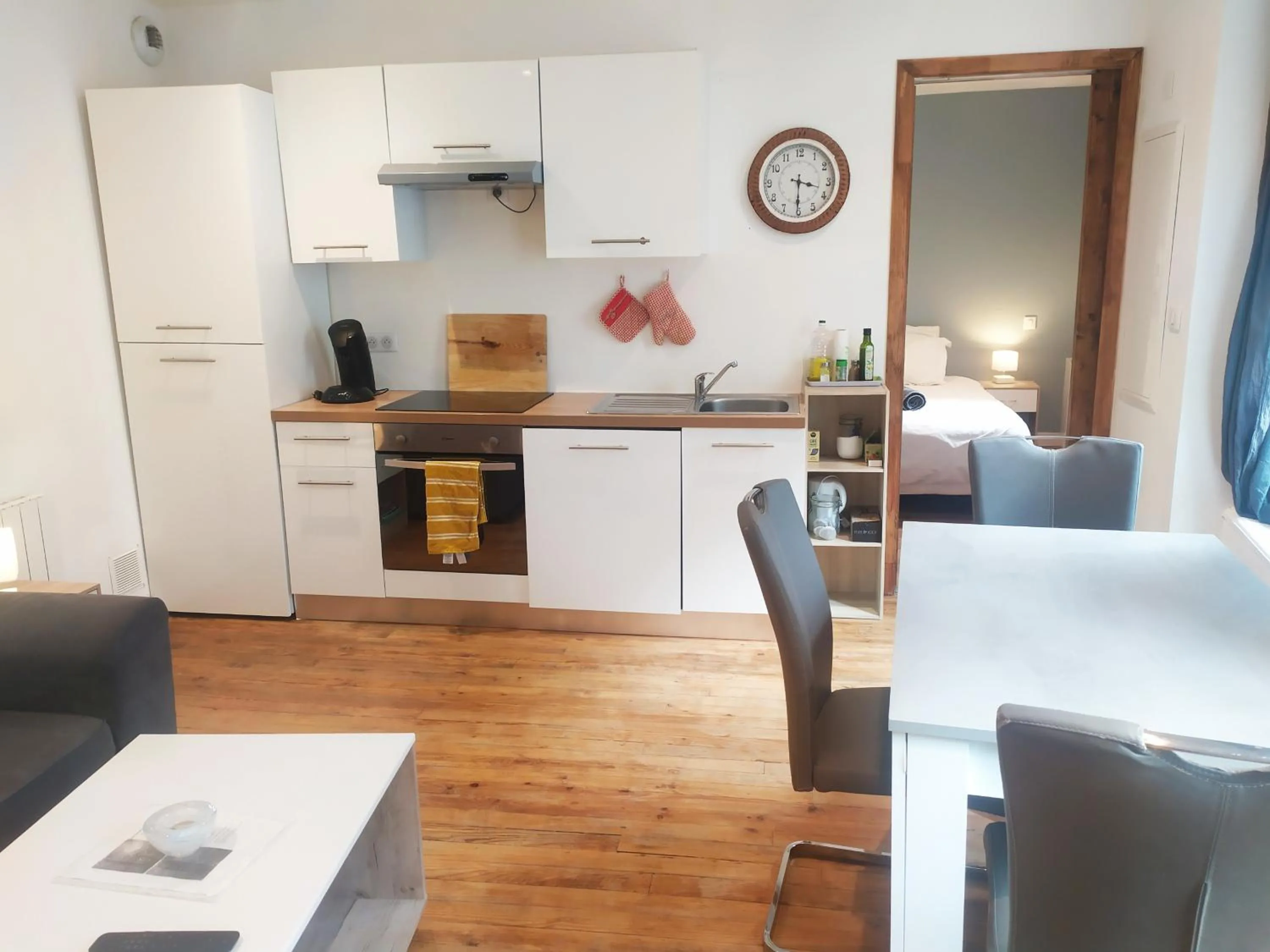 Kitchen or kitchenette in Chez Lolette