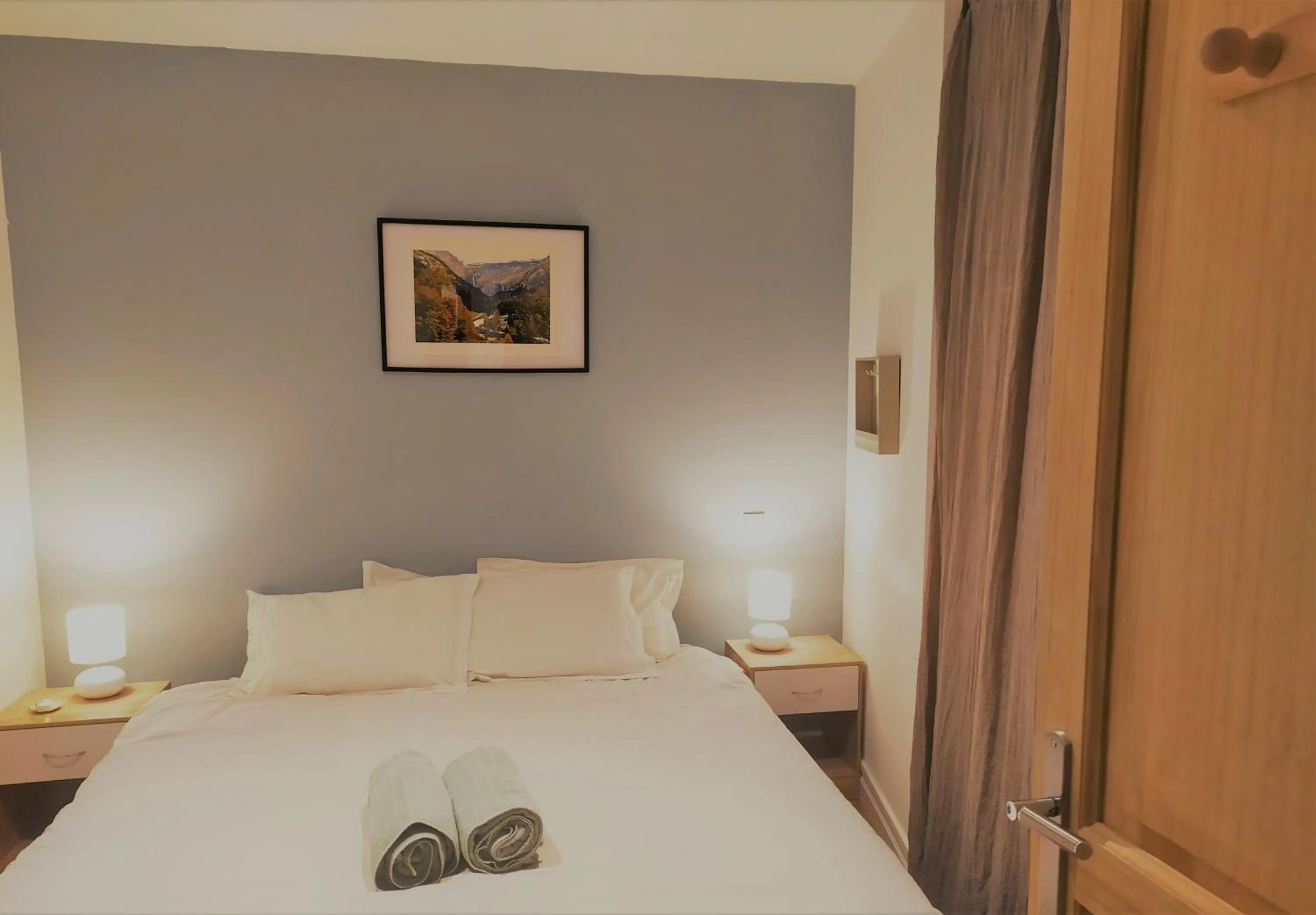 Bedroom, Bed in Chez Lolette