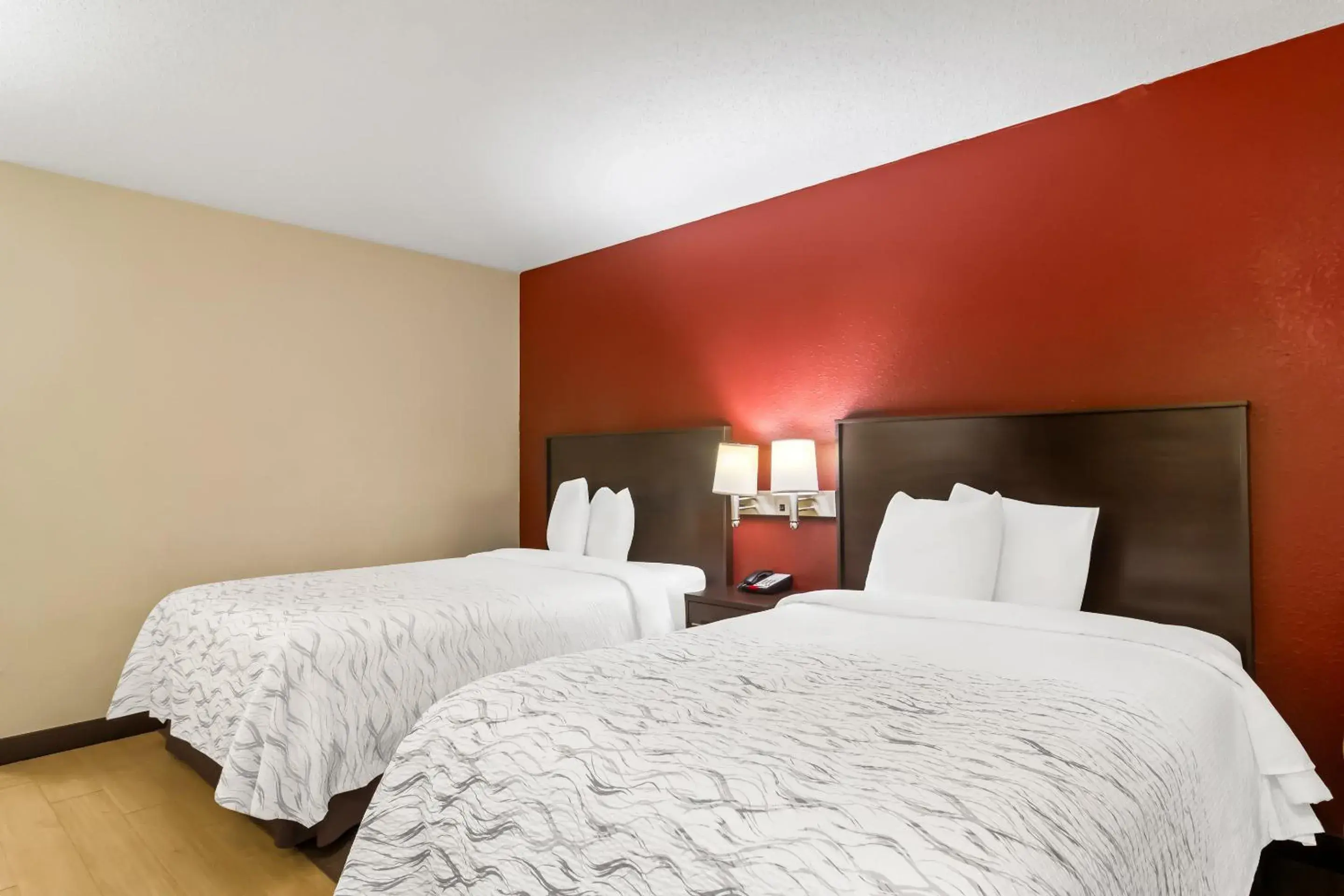 Deluxe Room with Two Double Beds Disability Access Smoke Free in Red Roof Inn PLUS+ Jacksonville – Southpoint Deluxe Room with Two Double Beds Disability Access Smoke Free in Red Roof Inn PLUS+ Jacksonville – Southpoint