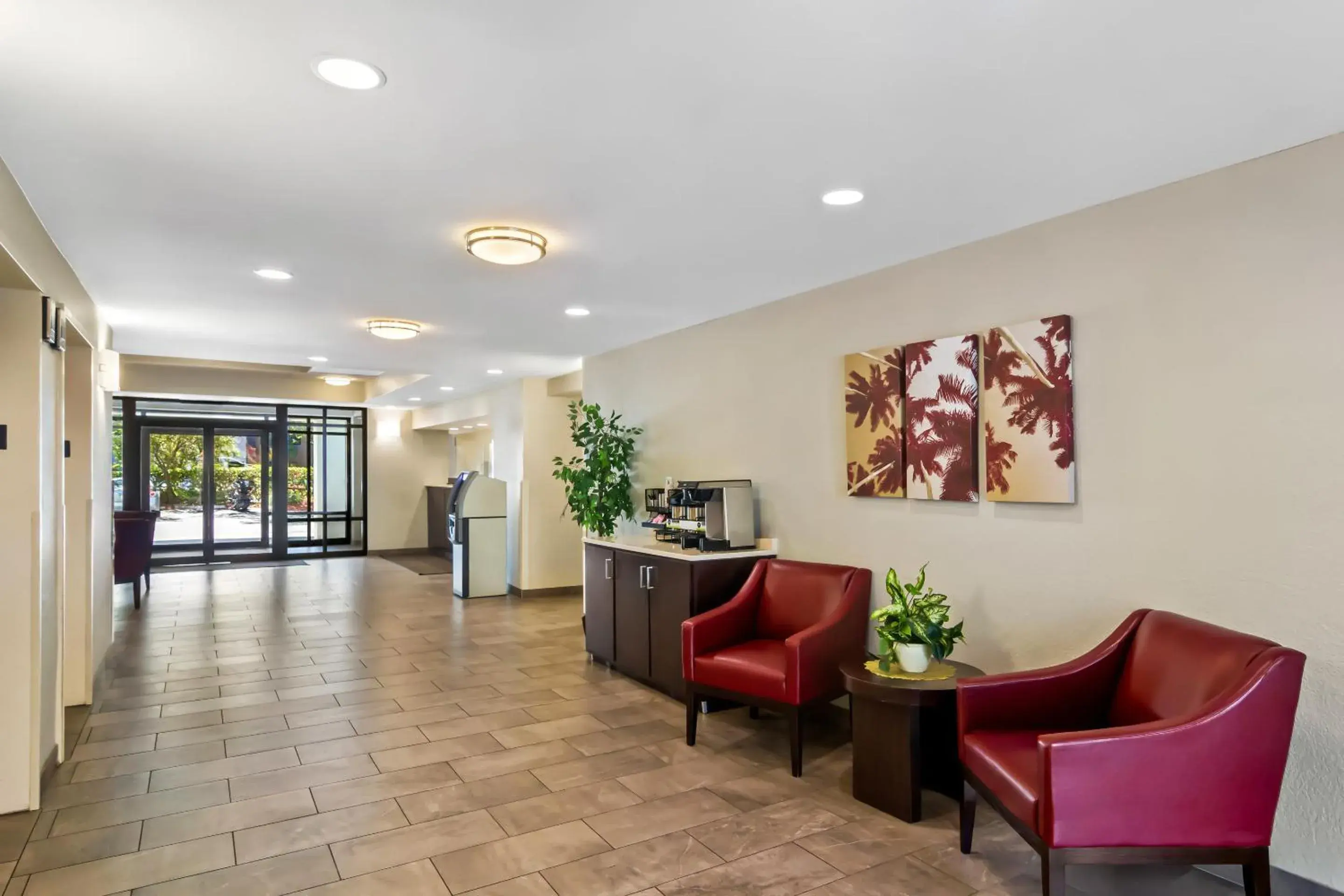 Lobby or reception in Red Roof Inn PLUS+ Jacksonville – Southpoint Lobby or reception in Red Roof Inn PLUS+ Jacksonville – Southpoint