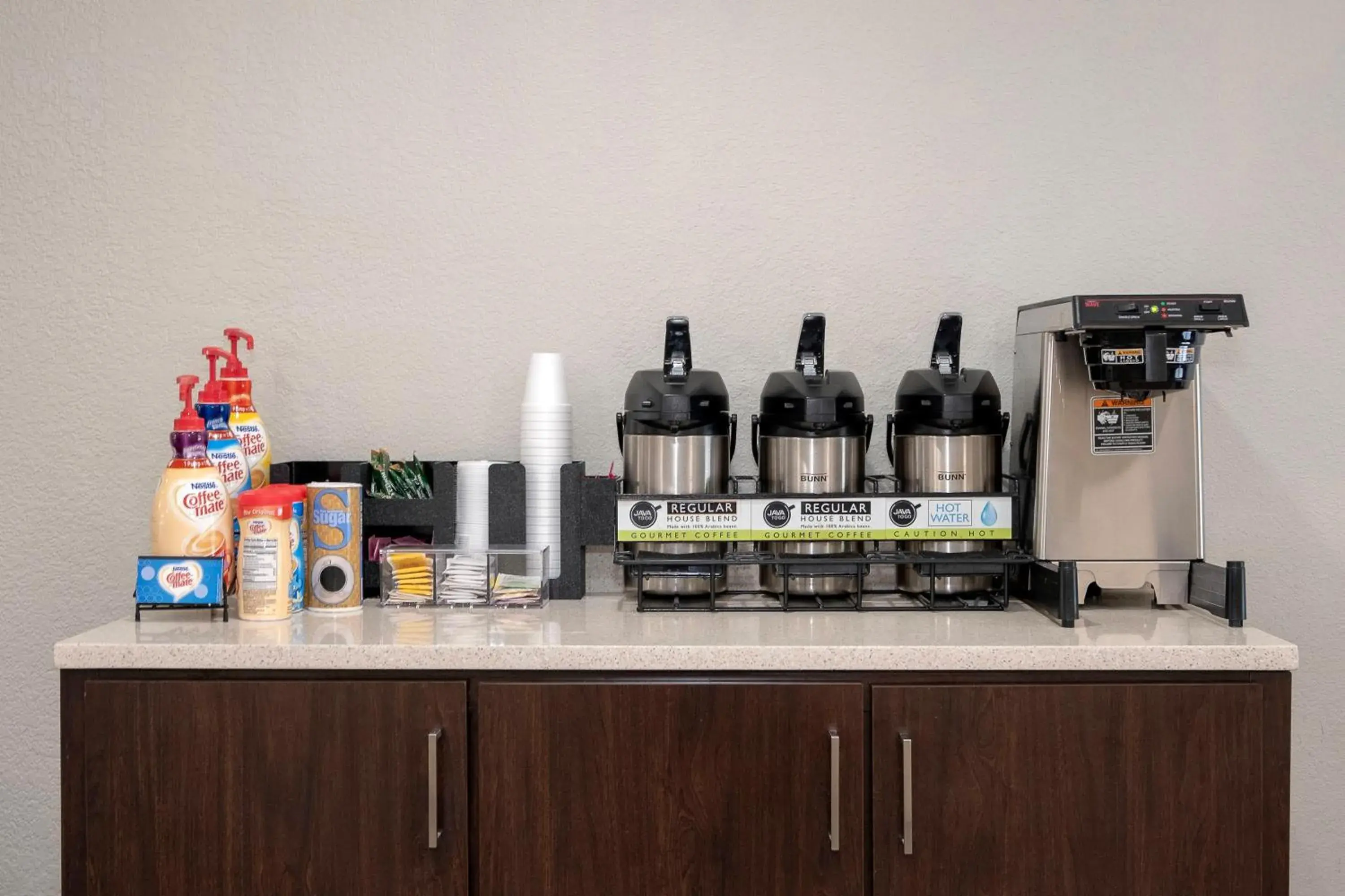 Lobby or reception in Red Roof Inn PLUS+ Jacksonville – Southpoint Lobby or reception in Red Roof Inn PLUS+ Jacksonville – Southpoint