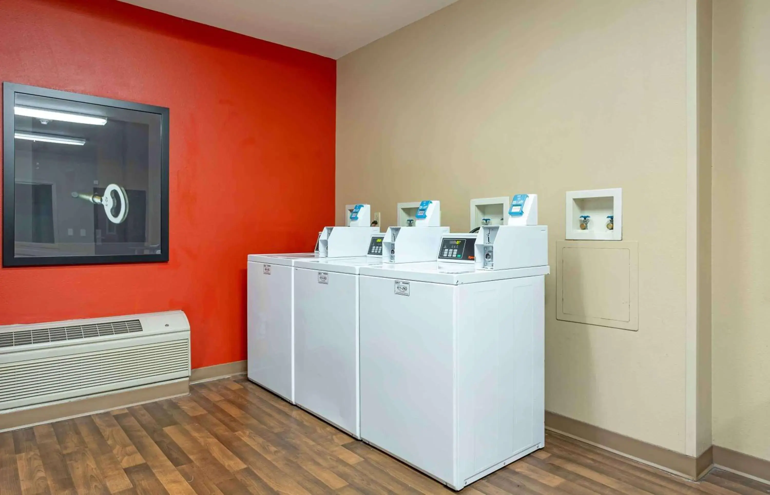 Property building in Extended Stay America Suites - Meadowlands - Rutherford Property building in Extended Stay America Suites - Meadowlands - Rutherford