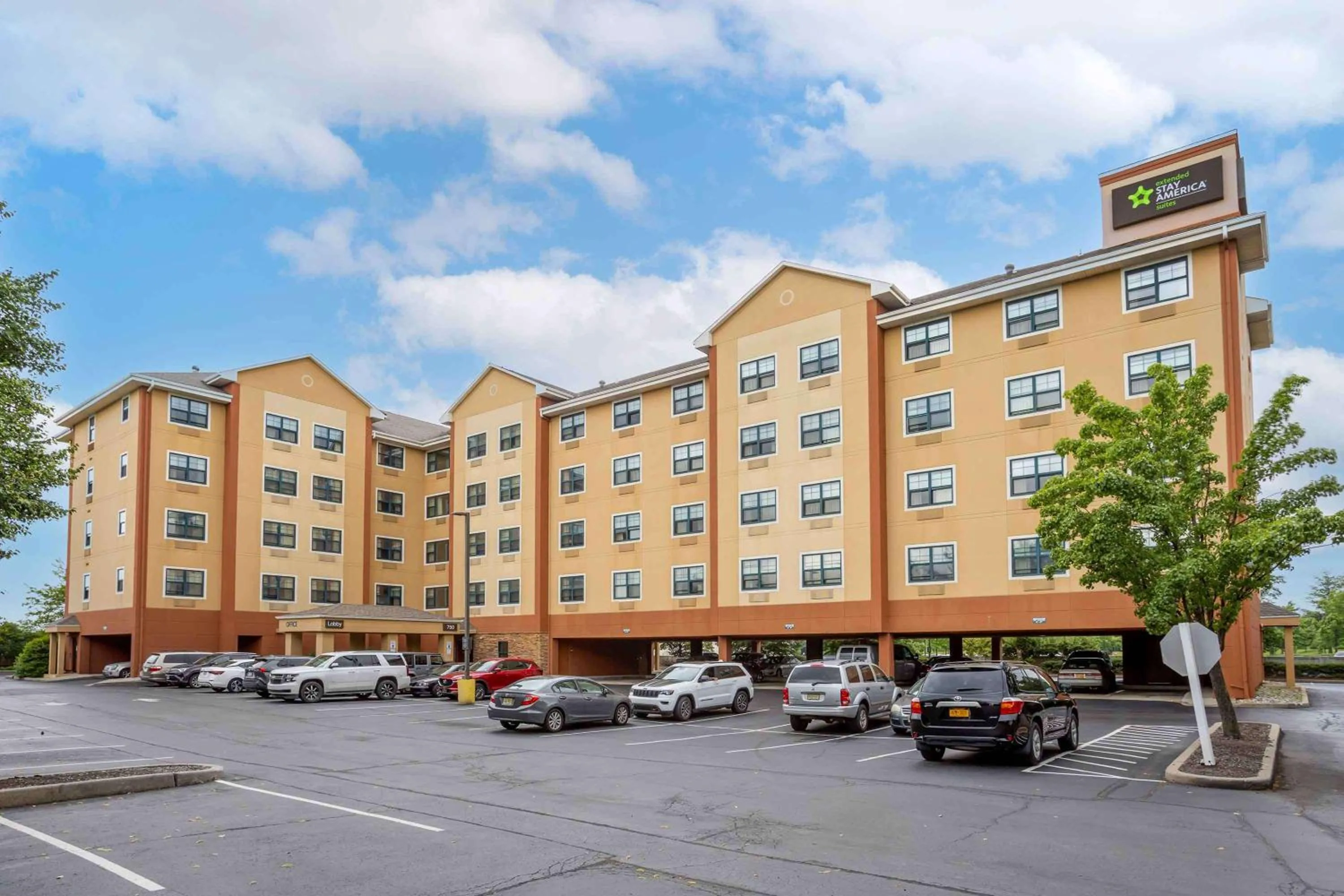 Property building in Extended Stay America Suites - Meadowlands - Rutherford