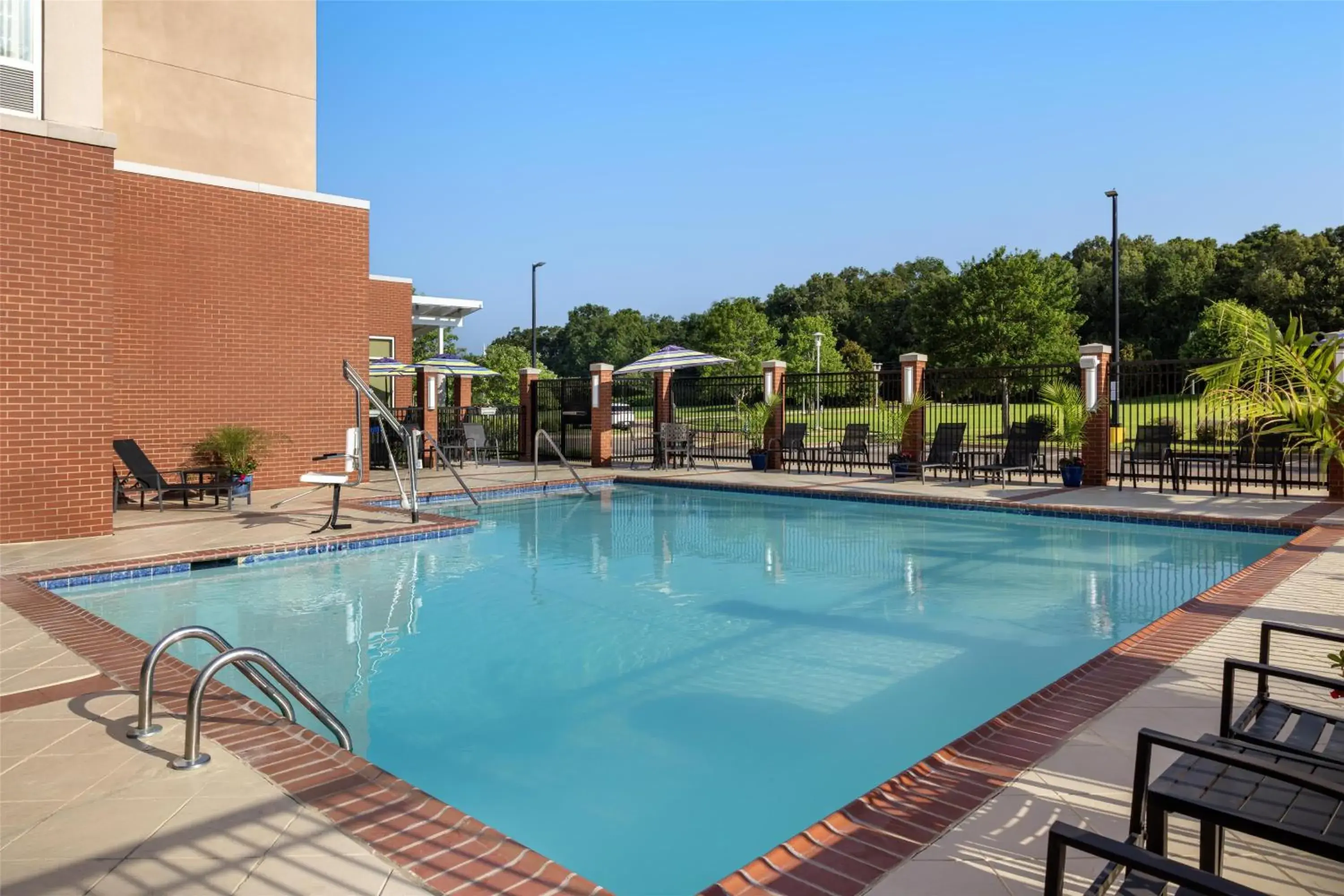 Swimming pool in Hyatt Place Memphis Germantown Swimming pool in Hyatt Place Memphis Germantown