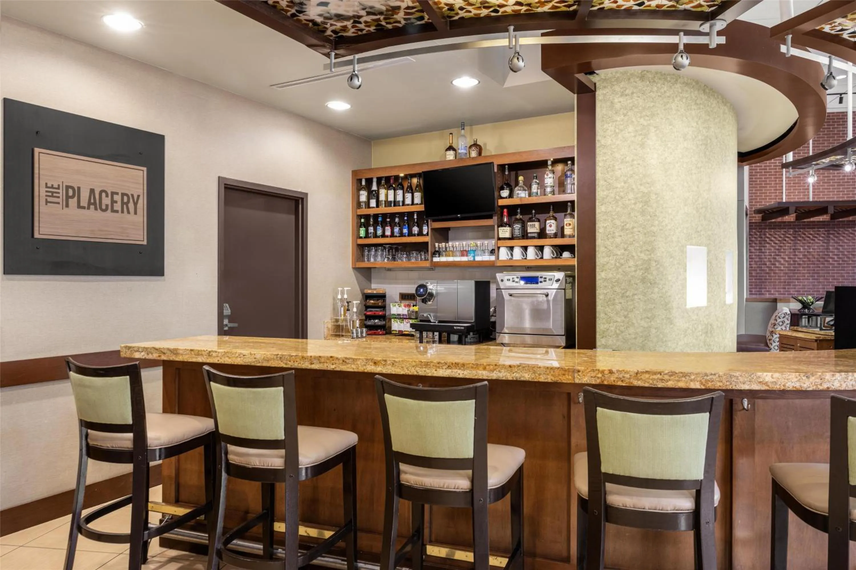 Lounge or bar in Hyatt Place Memphis Germantown